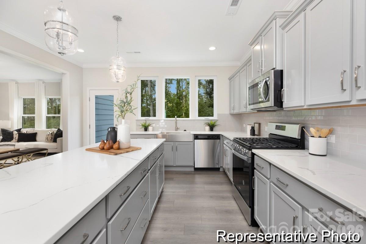 126 Pembroke Way #18 — Albemarle