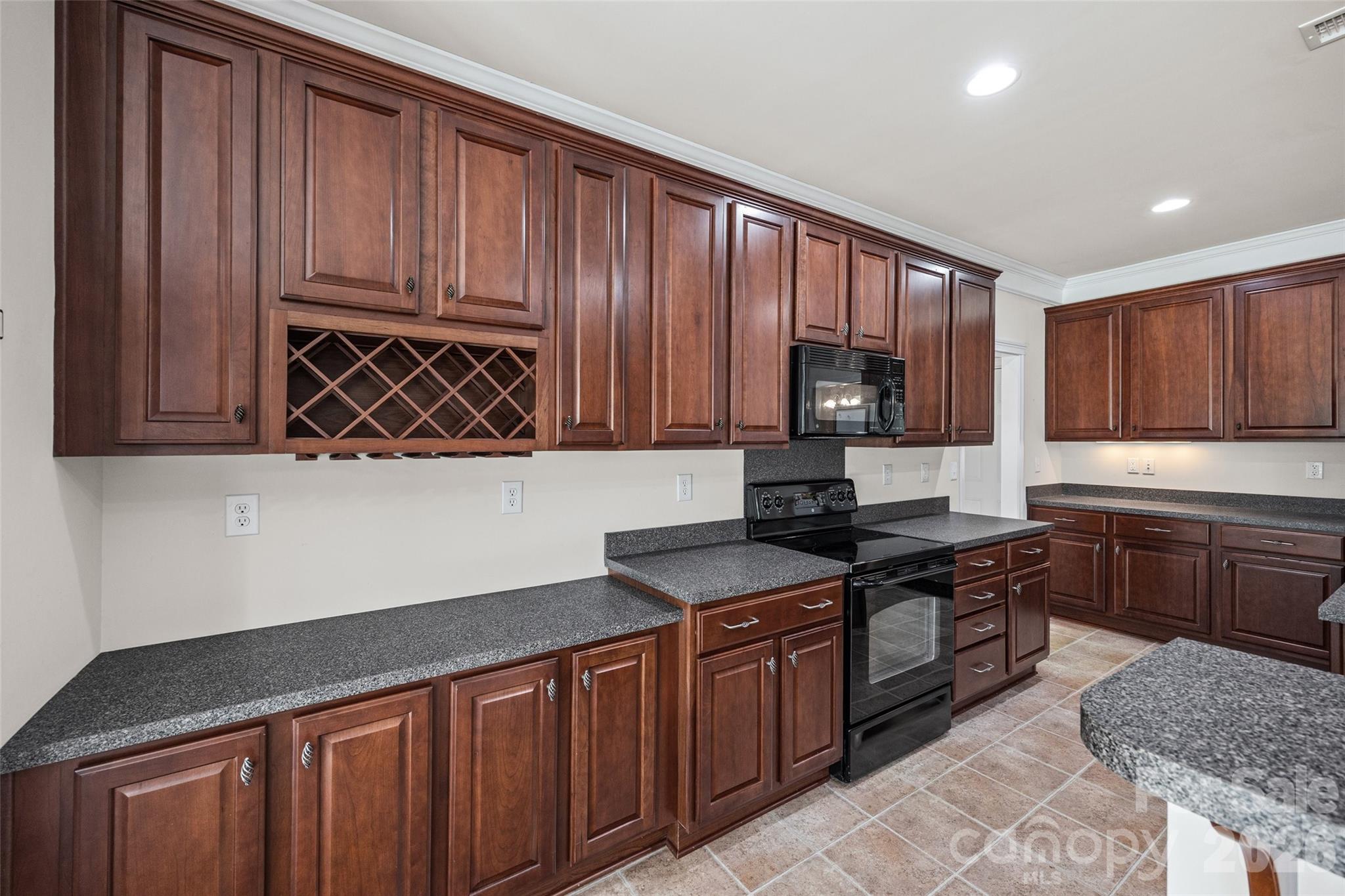 5914 Kirkwynd Commons Drive — Charlotte