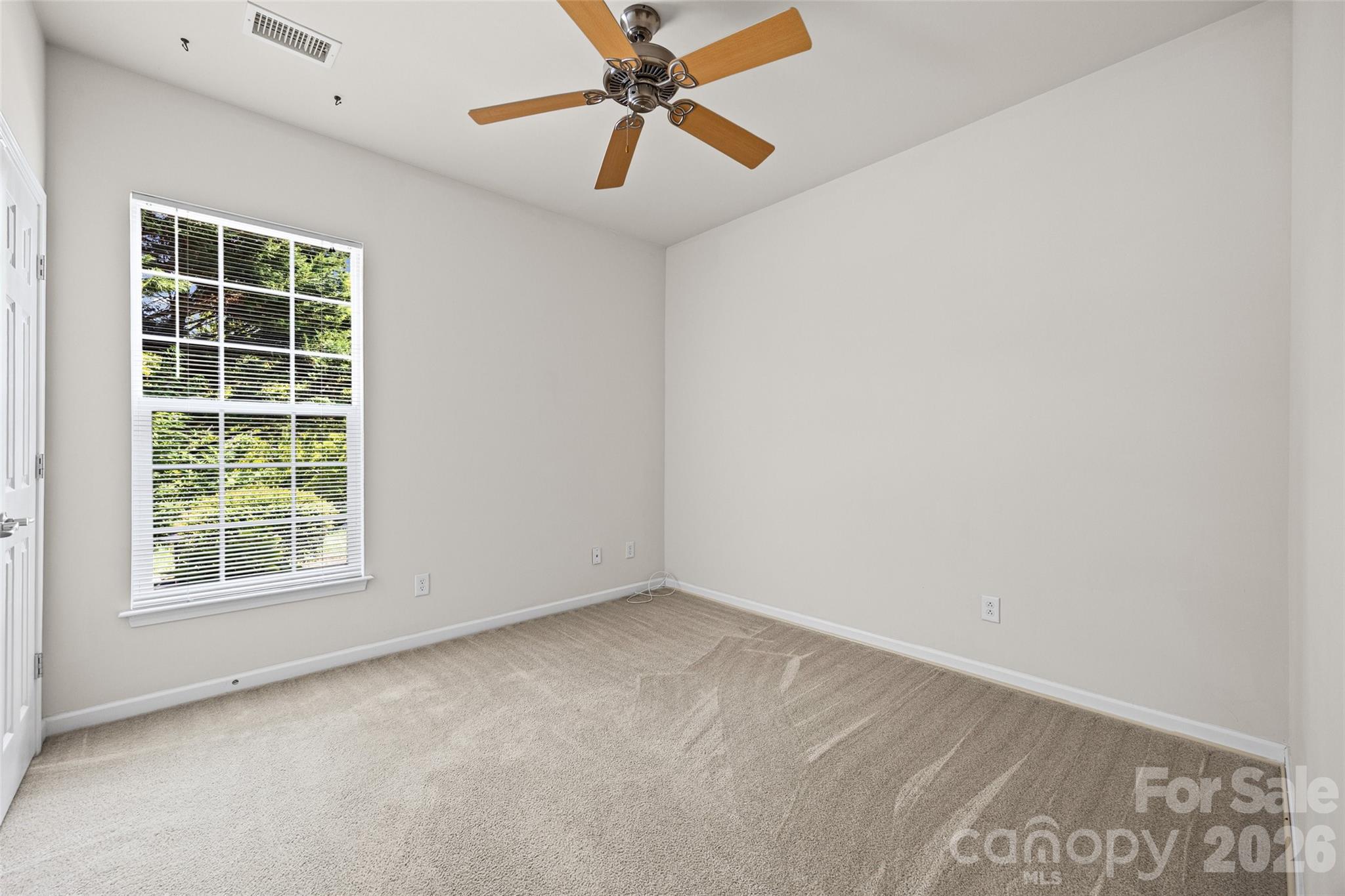 5914 Kirkwynd Commons Drive — Charlotte