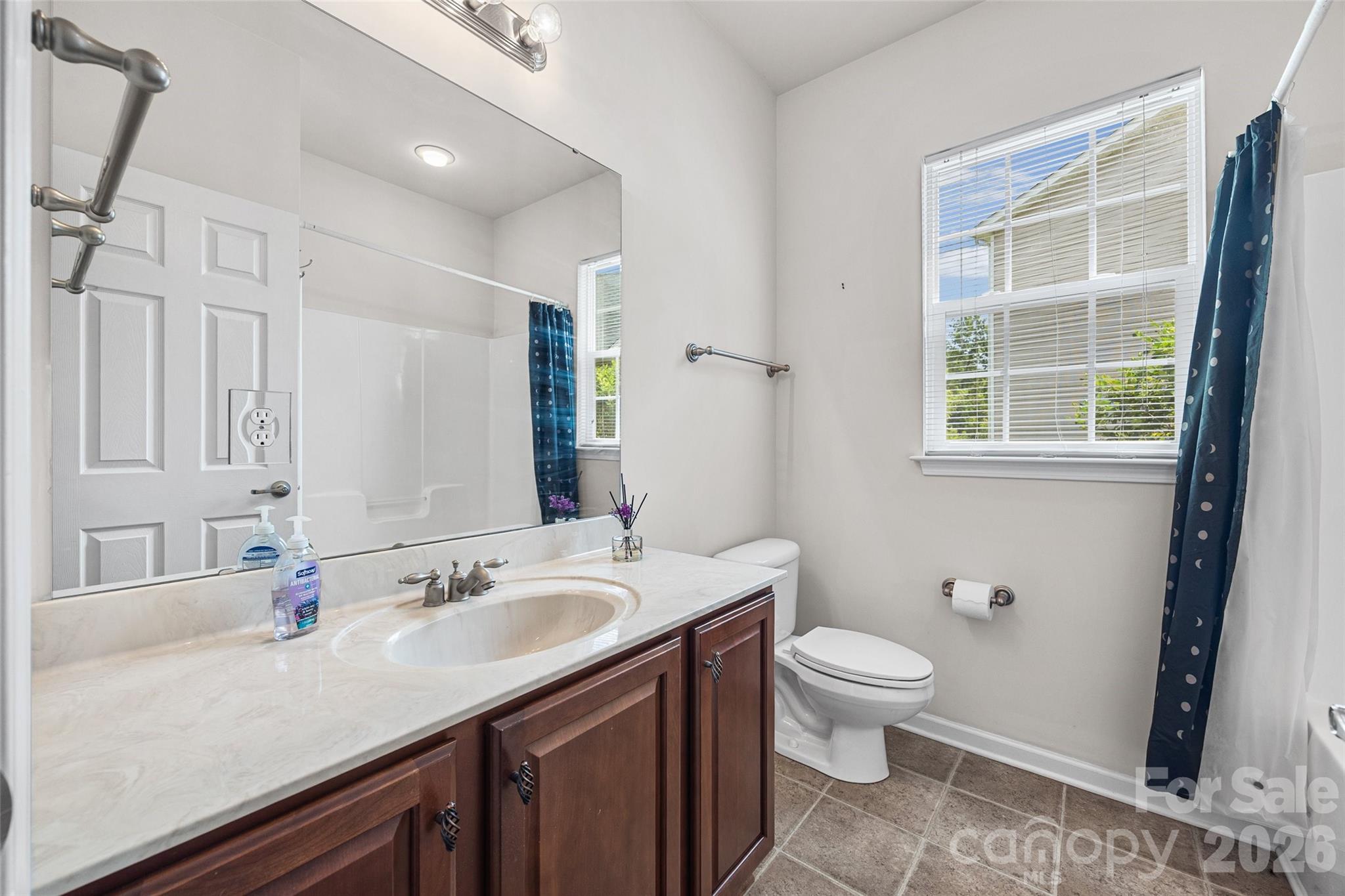 5914 Kirkwynd Commons Drive — Charlotte