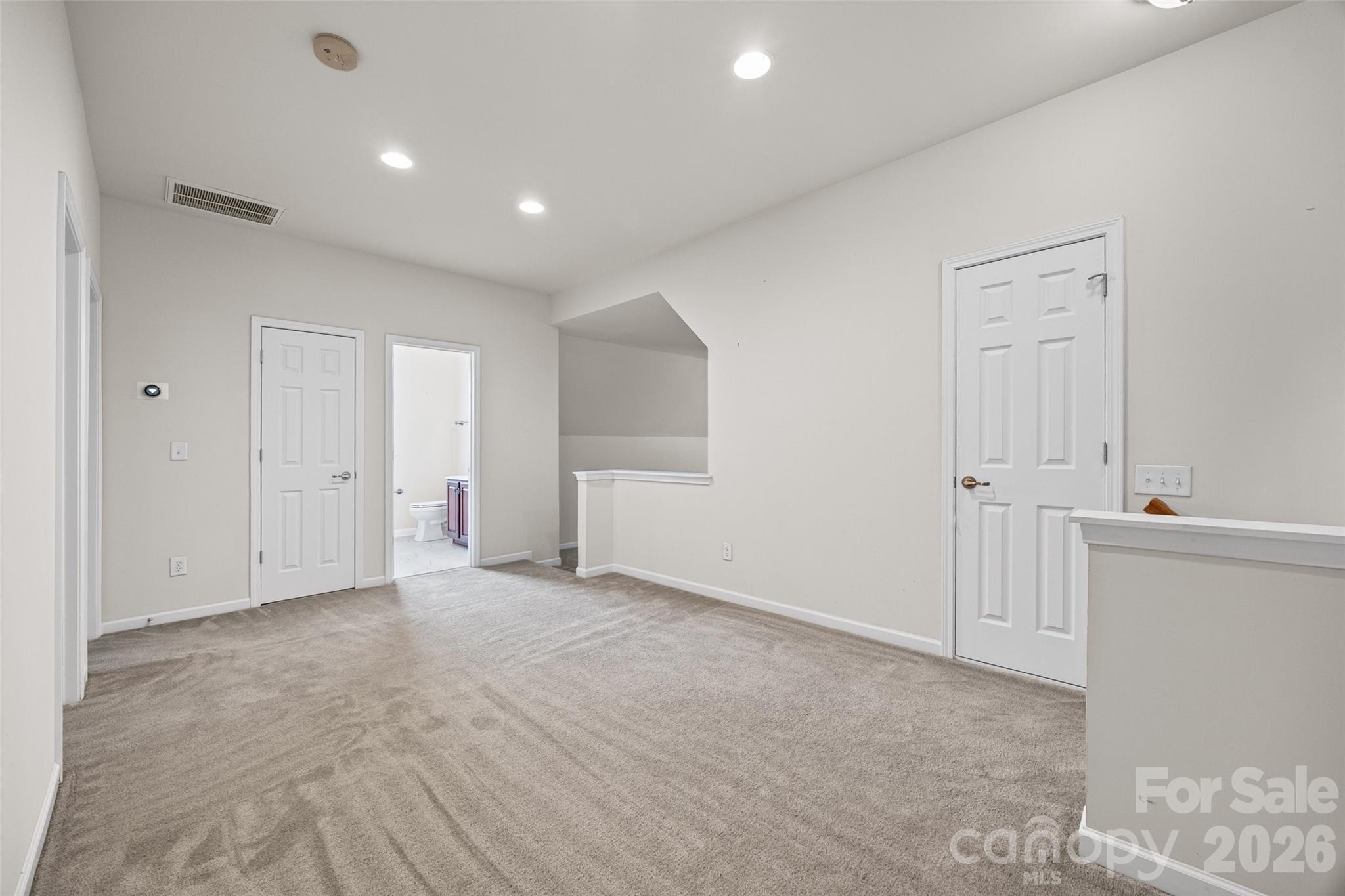 5914 Kirkwynd Commons Drive — Charlotte