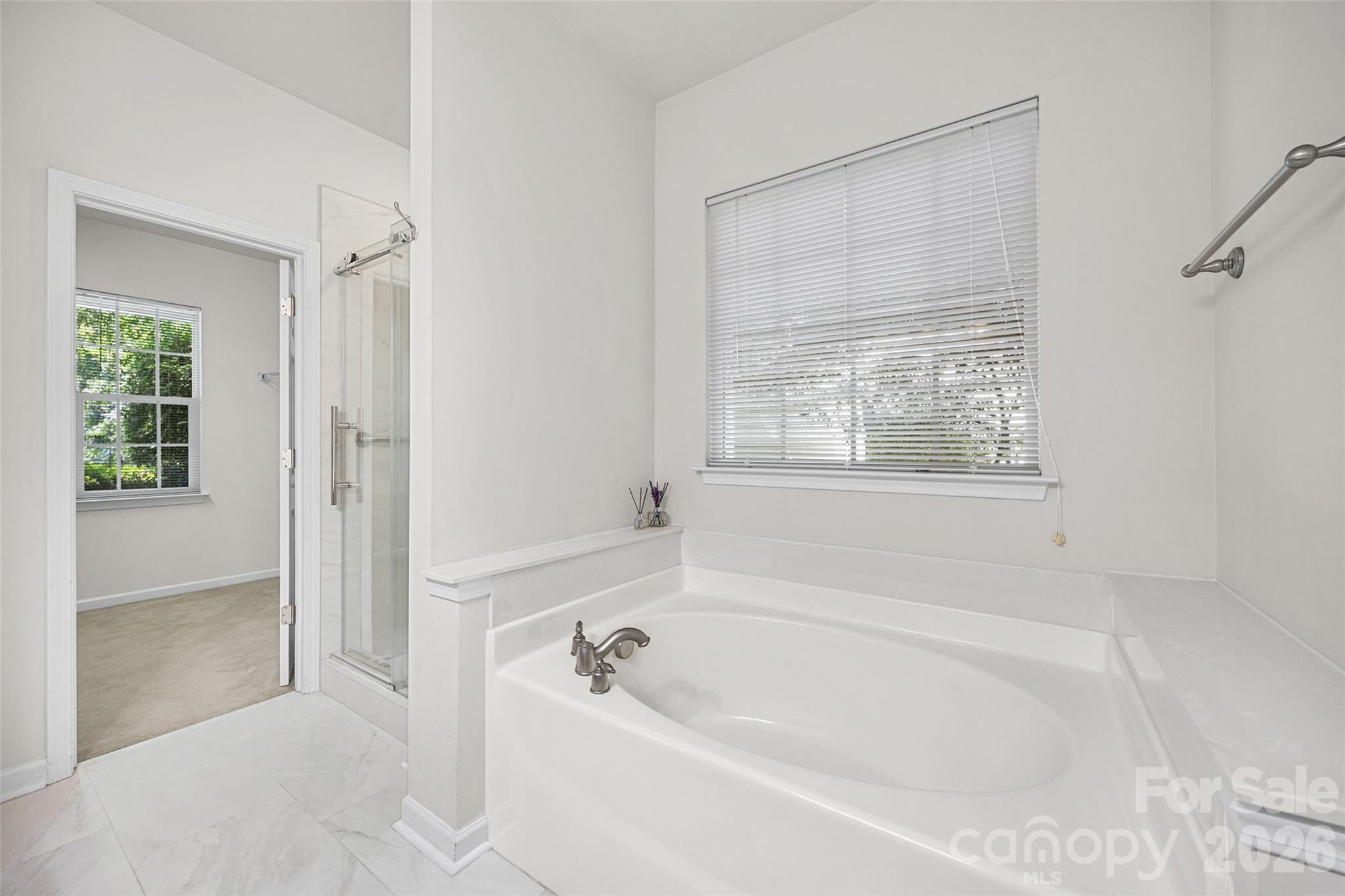 5914 Kirkwynd Commons Drive — Charlotte