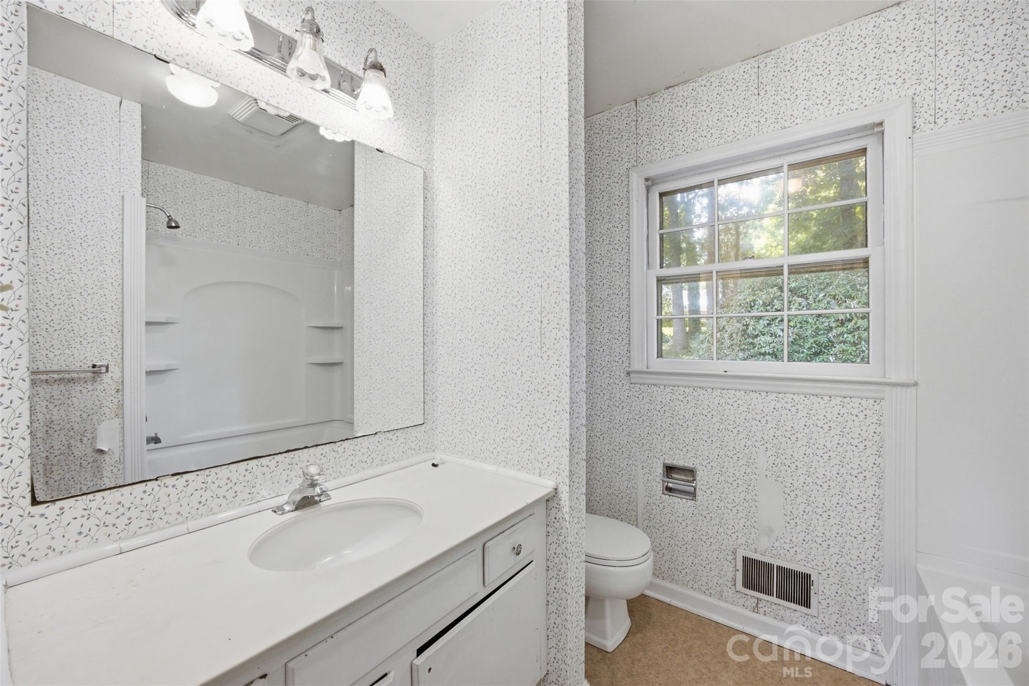2105 Helen Drive — Gastonia