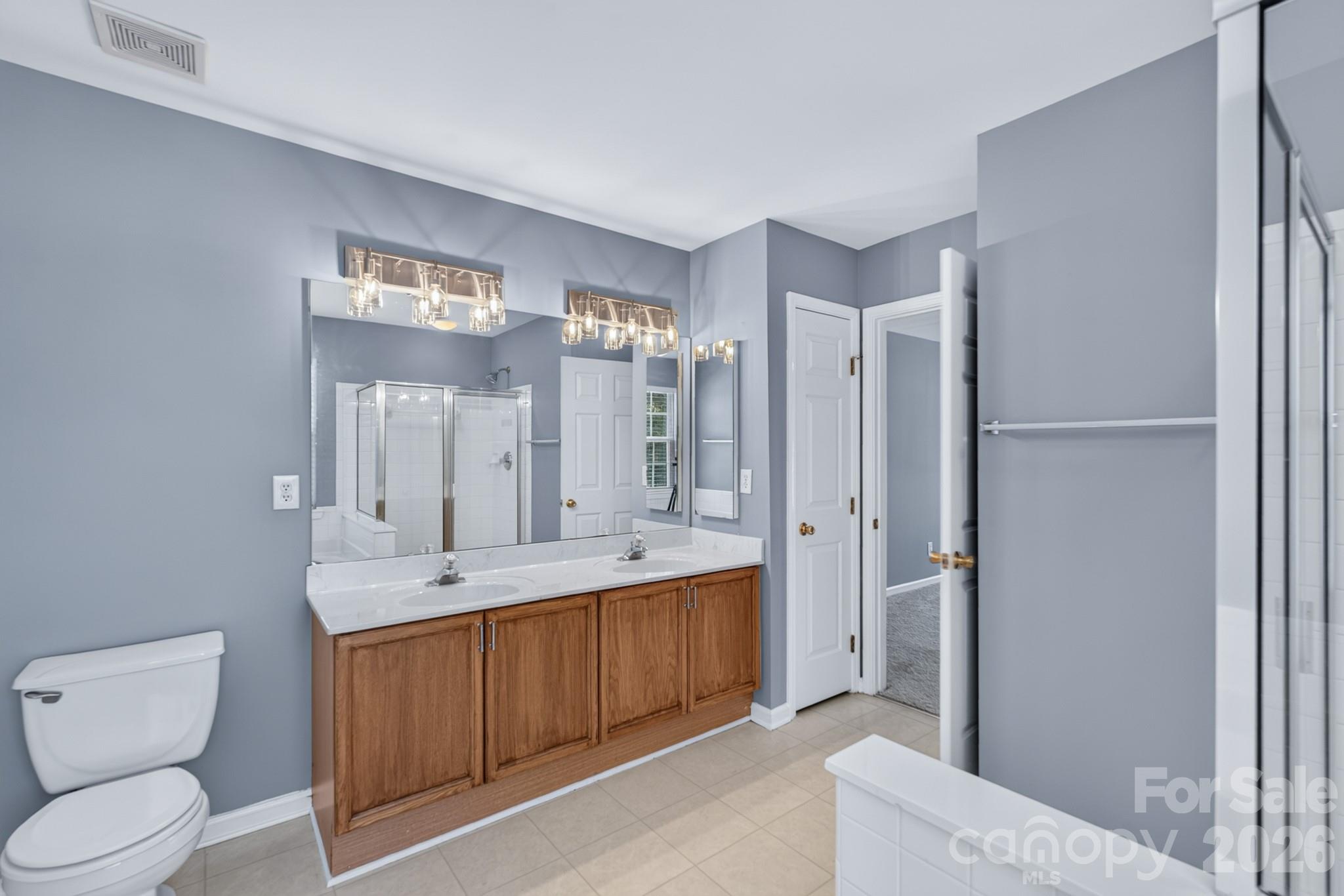 728 Knightswood Road — Fort Mill
