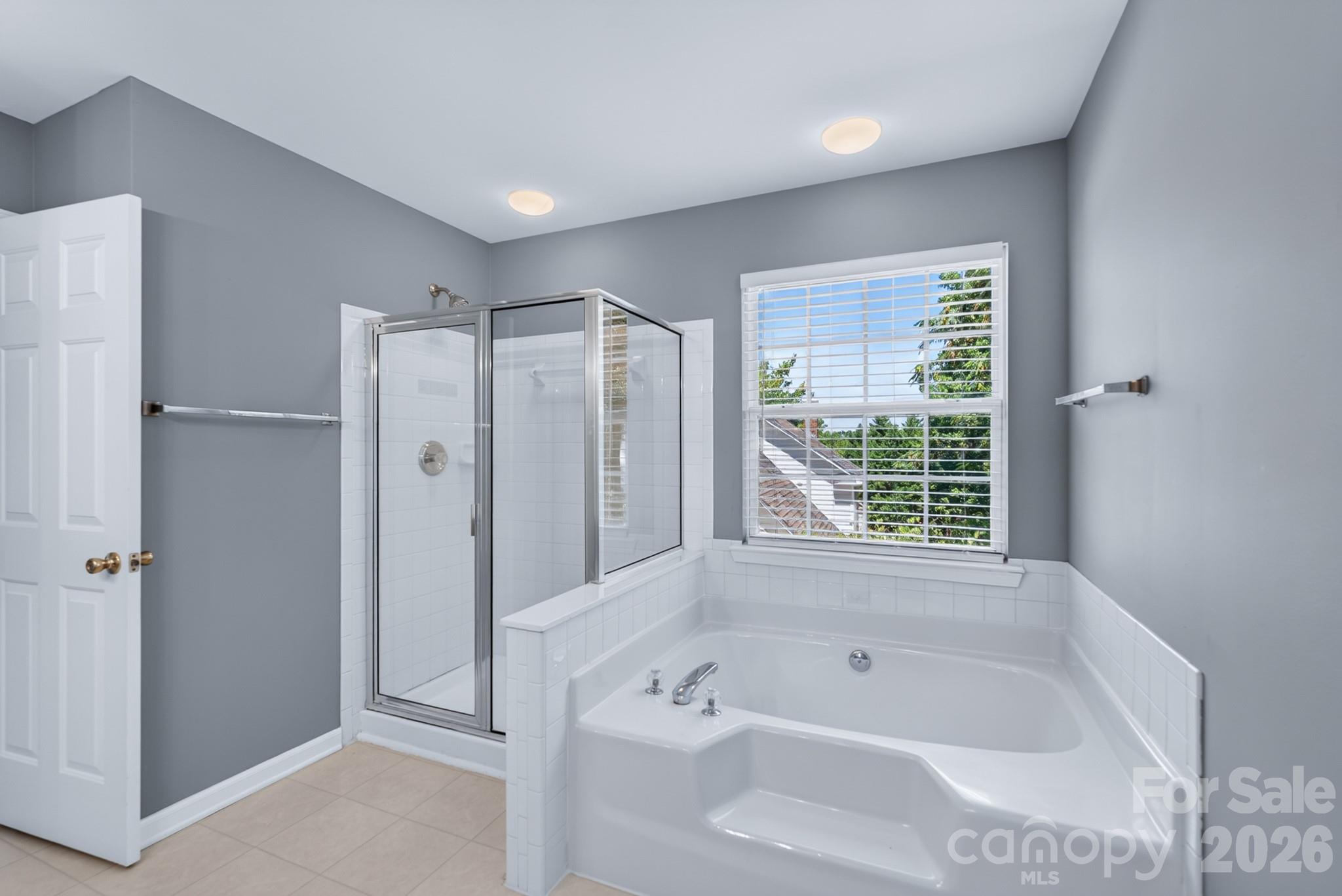 728 Knightswood Road — Fort Mill