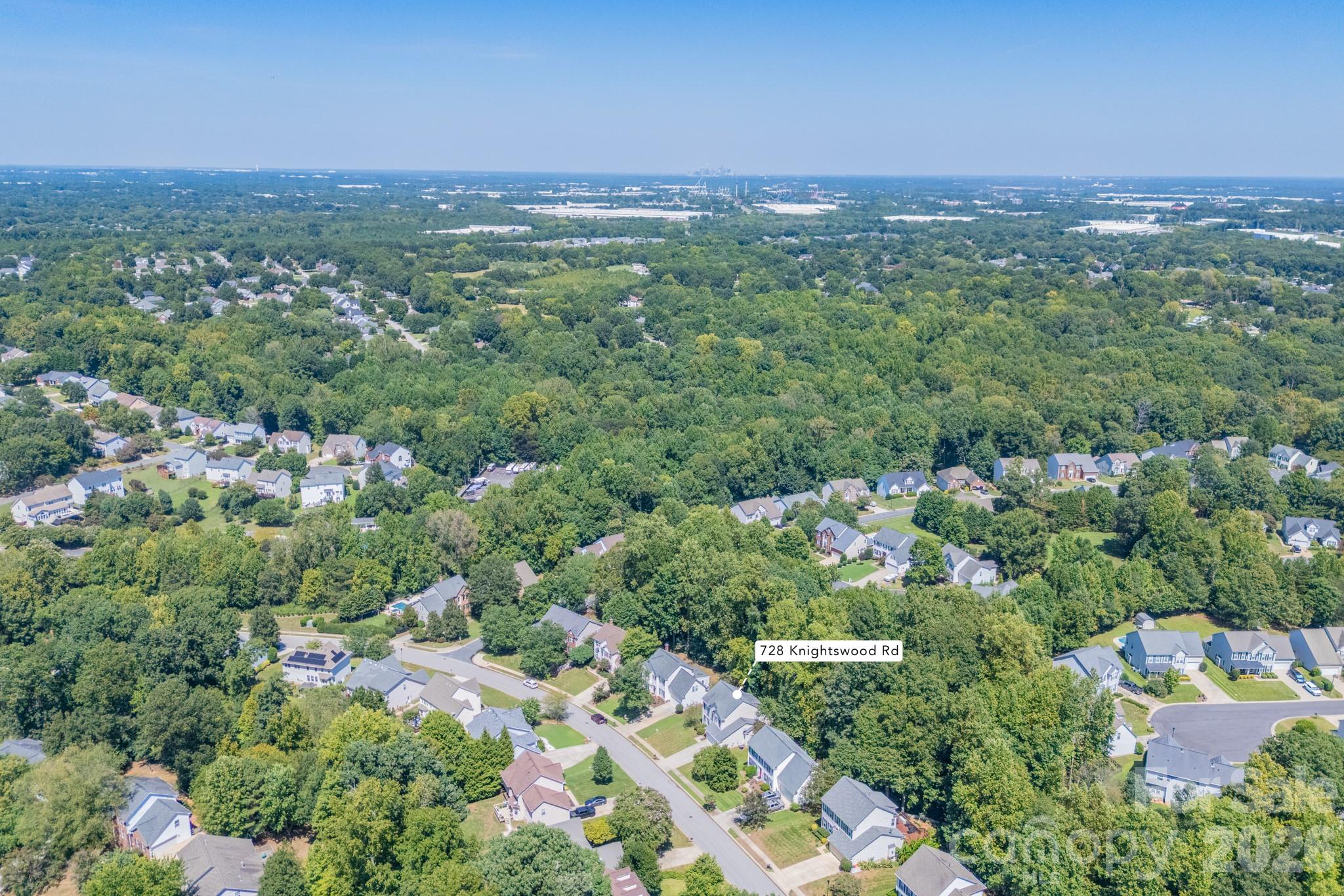 728 Knightswood Road — Fort Mill