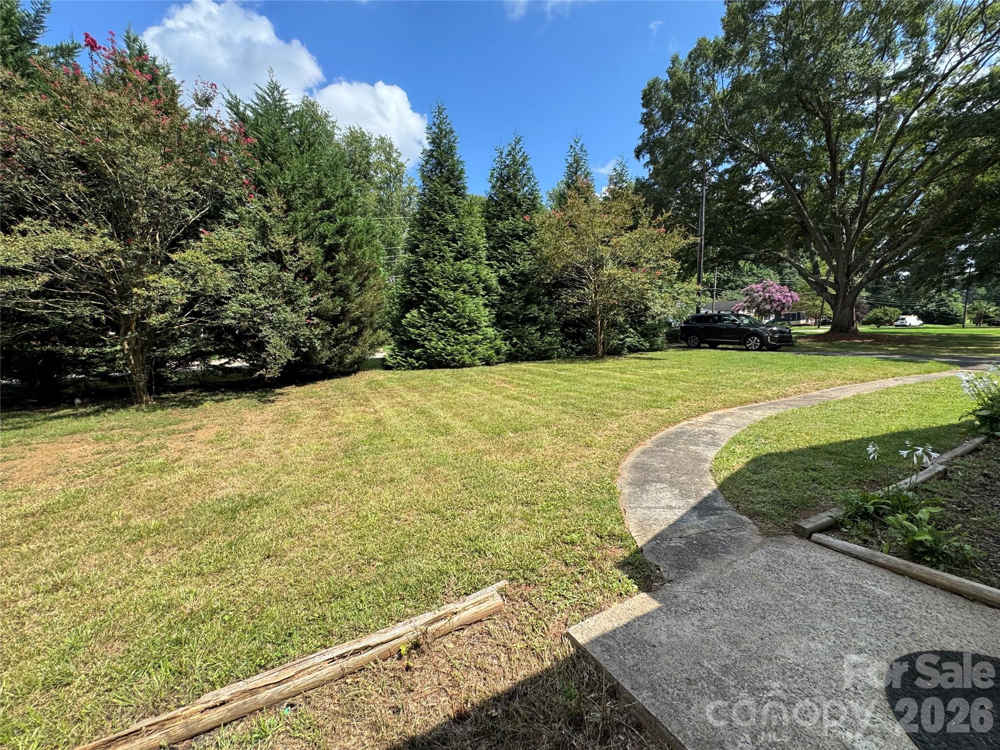 6233 Donna Drive — Charlotte