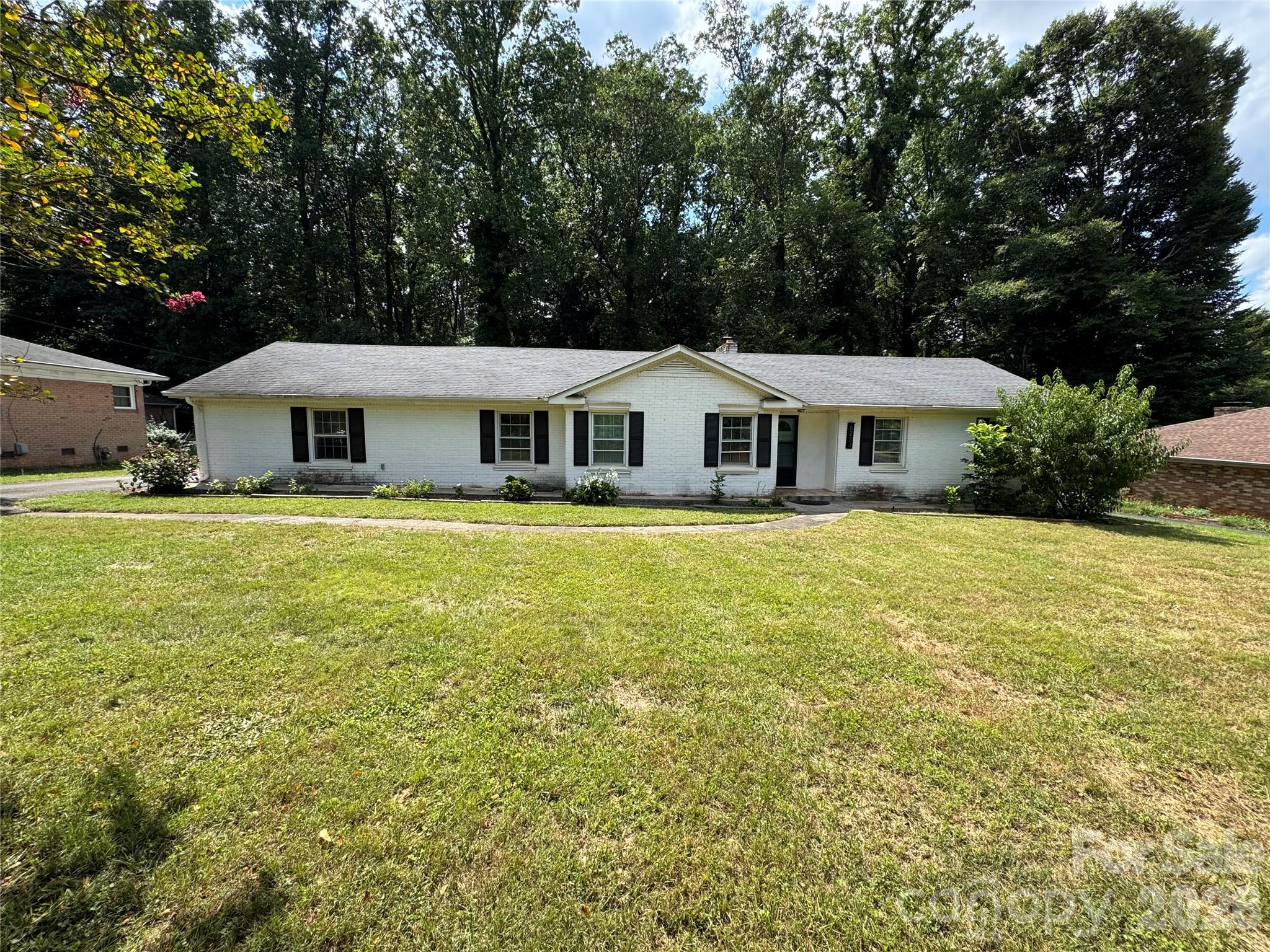 6233 Donna Drive — Charlotte
