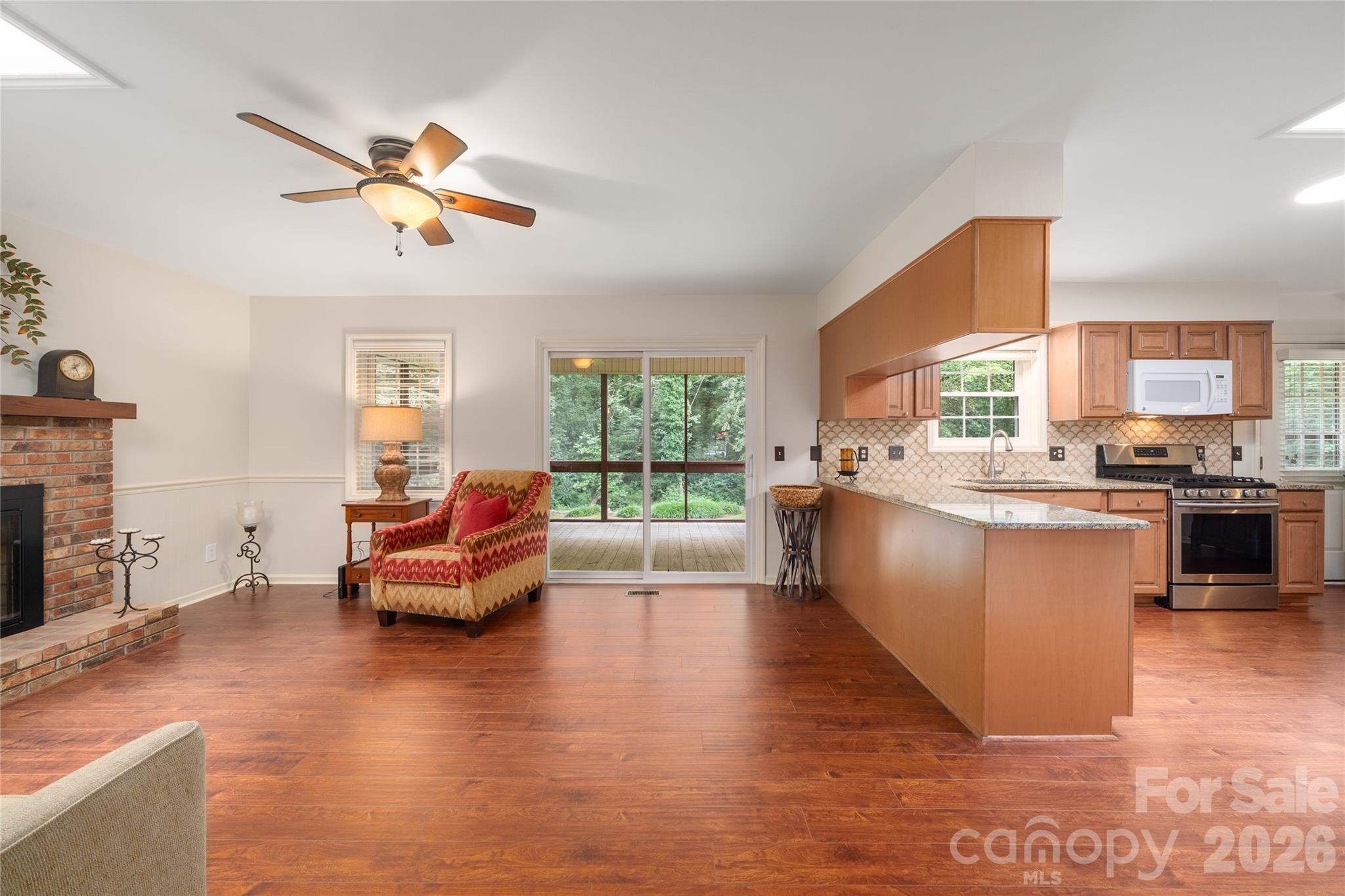 4 Hunters Lane — Hendersonville