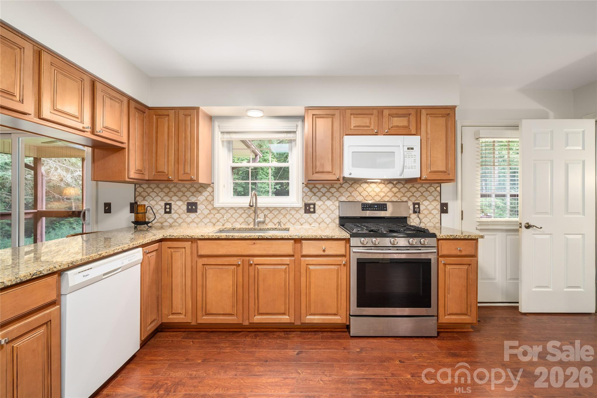 4 Hunters Lane — Hendersonville