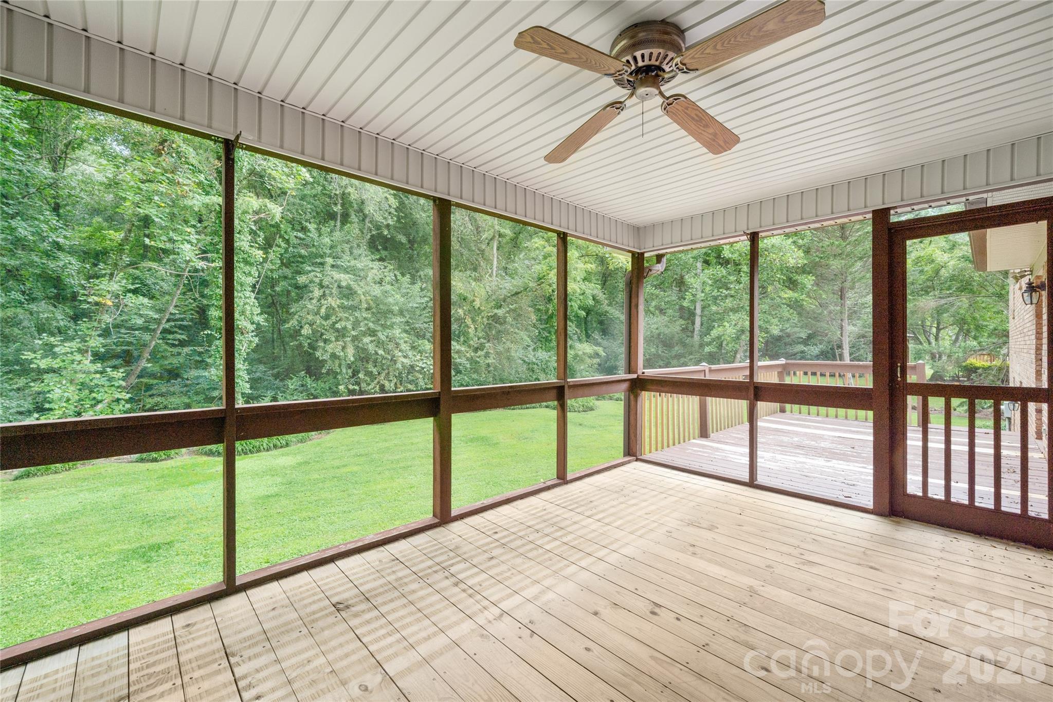 4 Hunters Lane — Hendersonville