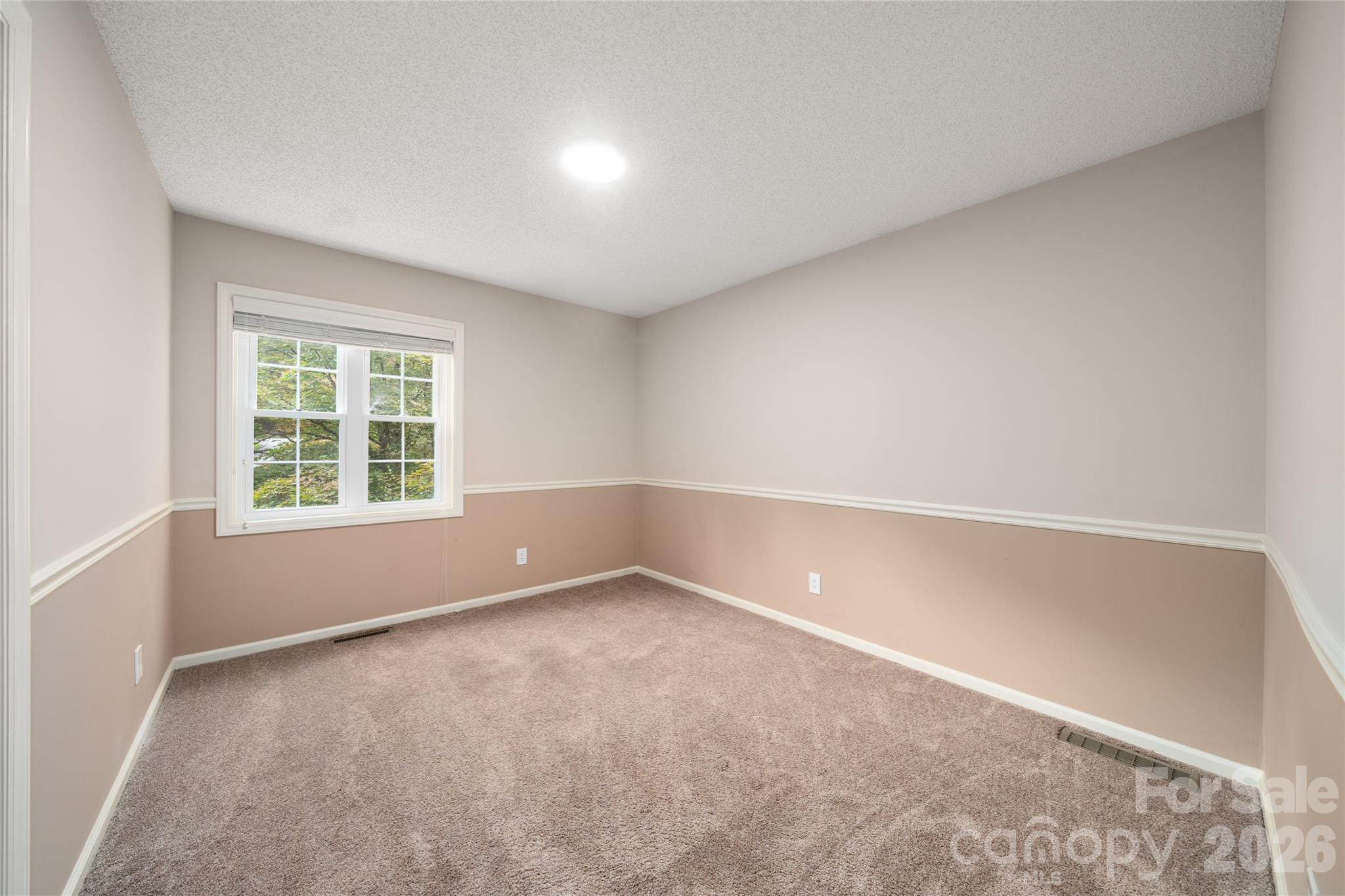 4 Hunters Lane — Hendersonville
