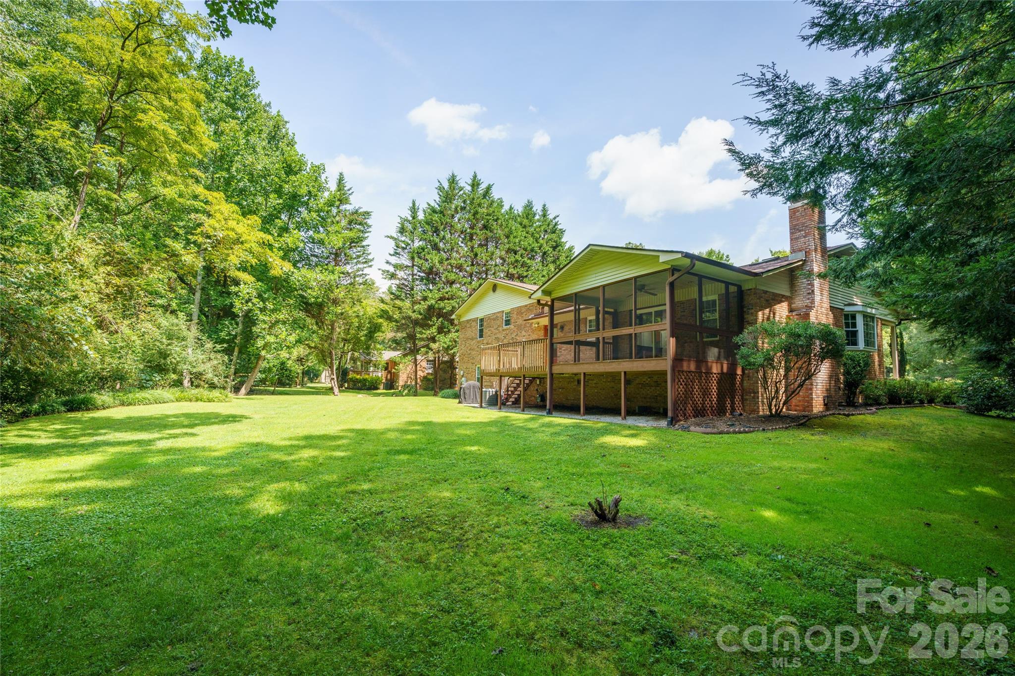 4 Hunters Lane — Hendersonville
