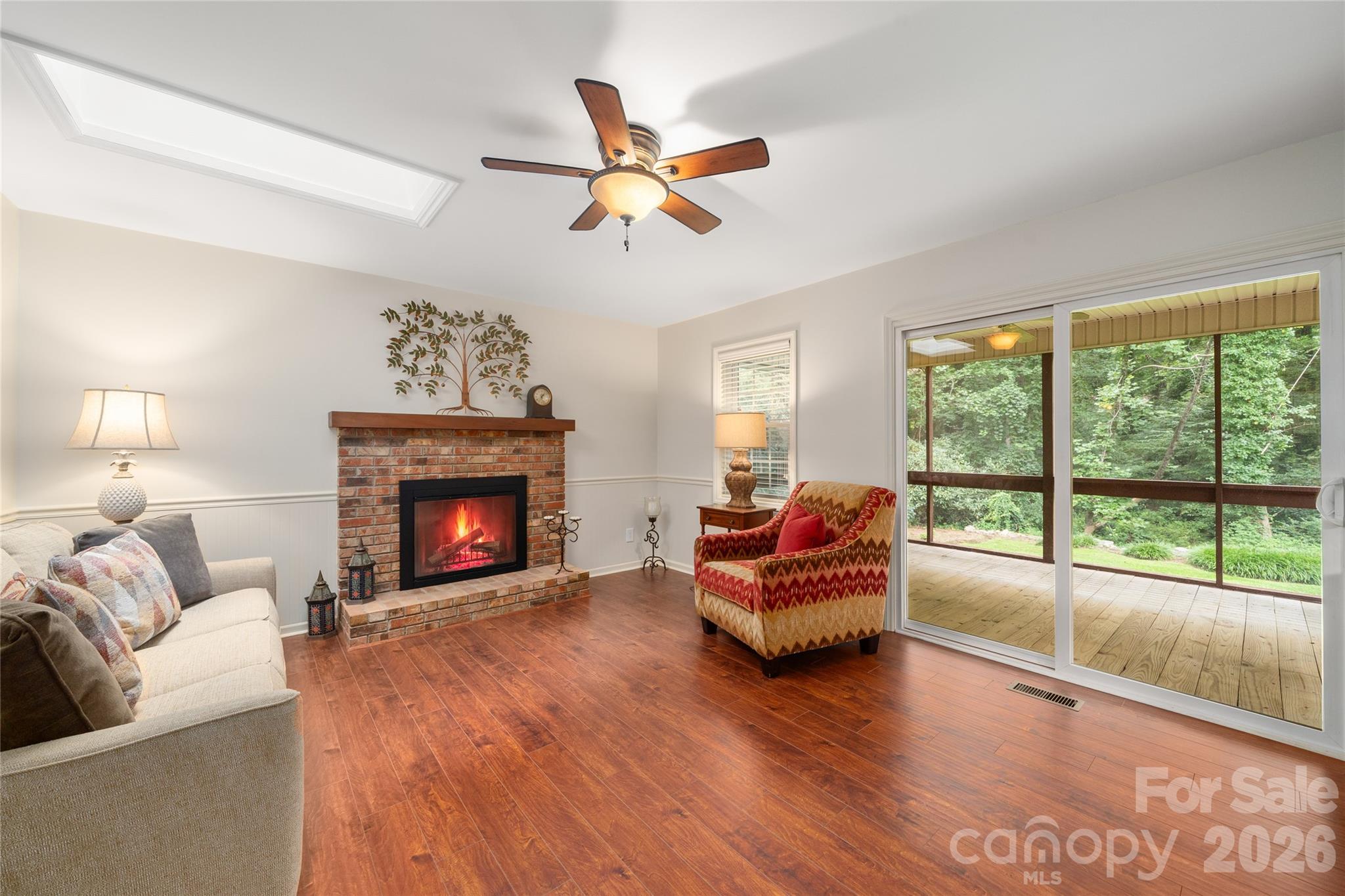 4 Hunters Lane — Hendersonville