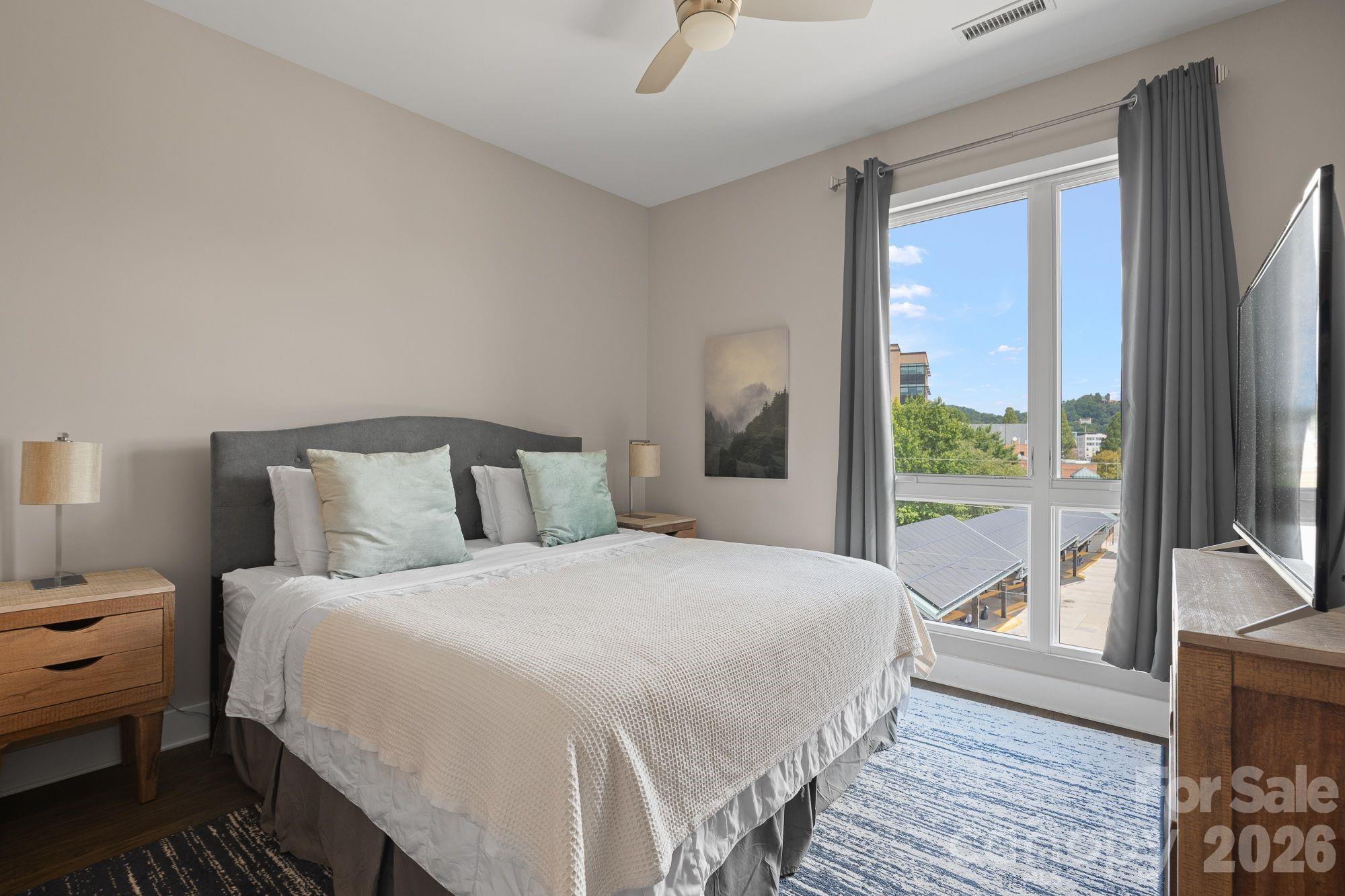 45 Asheland Avenue #405 — Asheville
