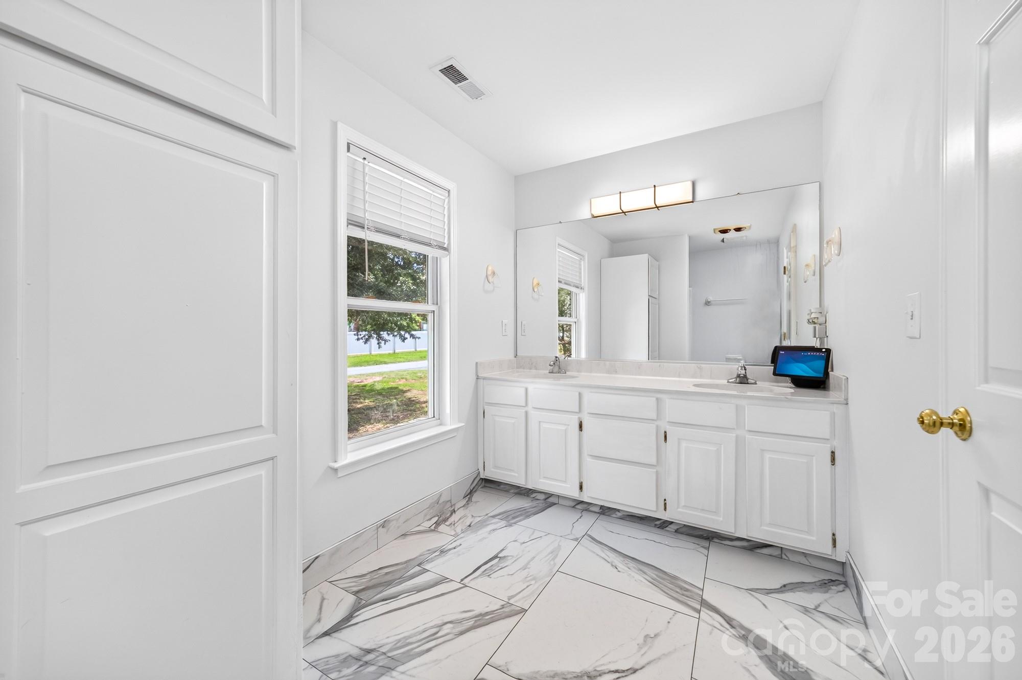 116 Brewer Lane — Mooresville