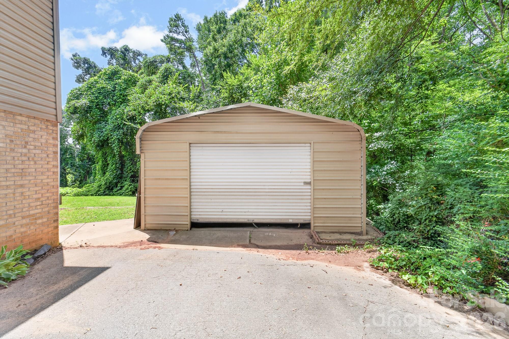 116 Brewer Lane — Mooresville