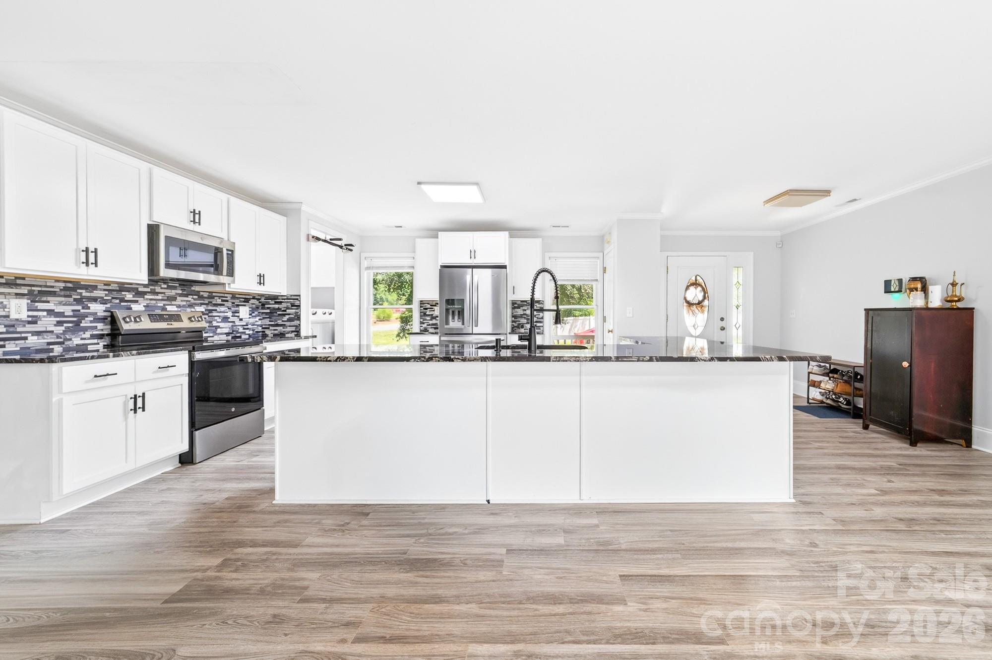 116 Brewer Lane — Mooresville