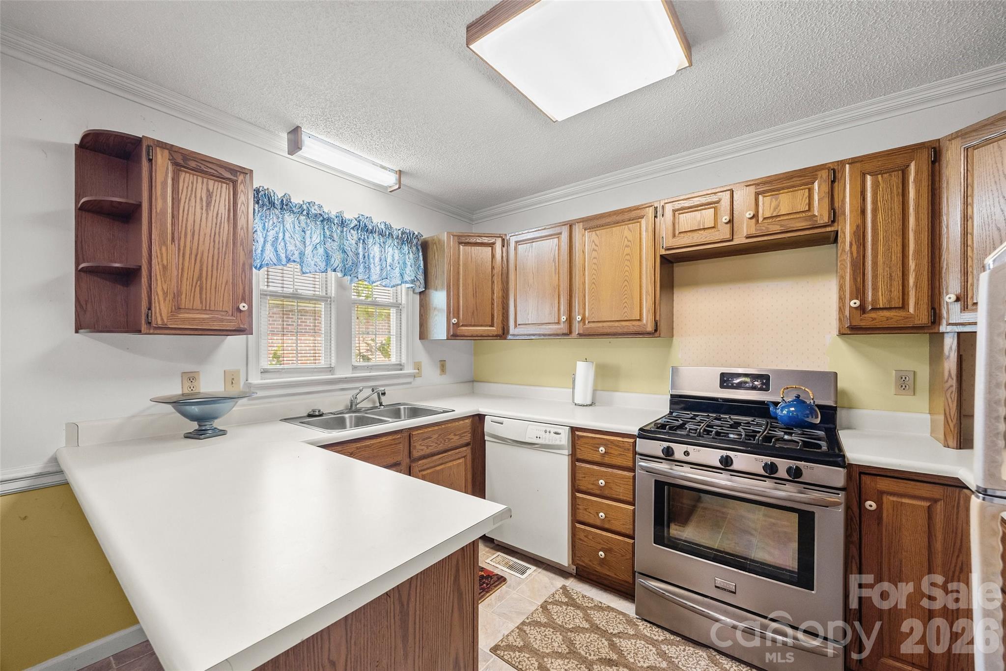 208 Eastwood Drive — Salisbury