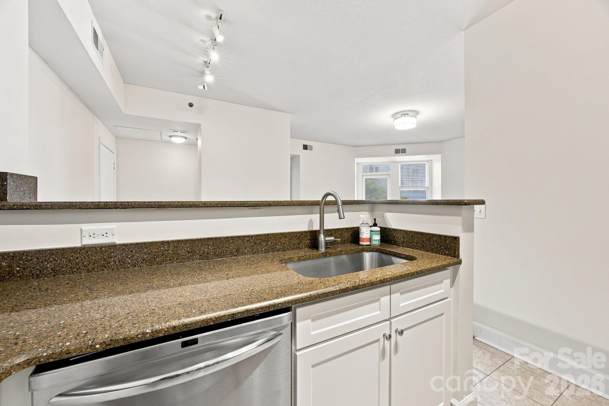 1315 East Boulevard — Charlotte