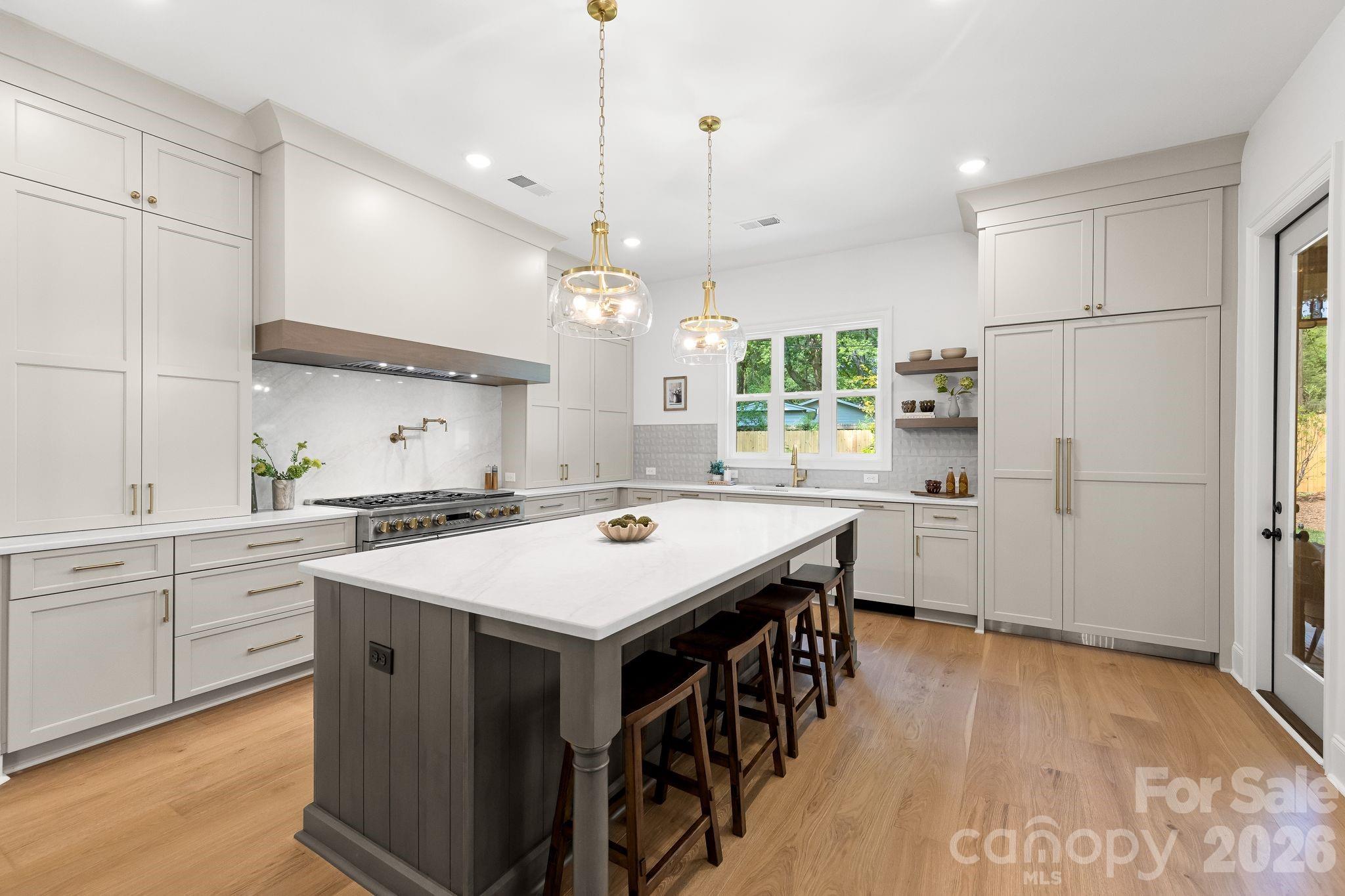 815 Manhasset Road — Charlotte