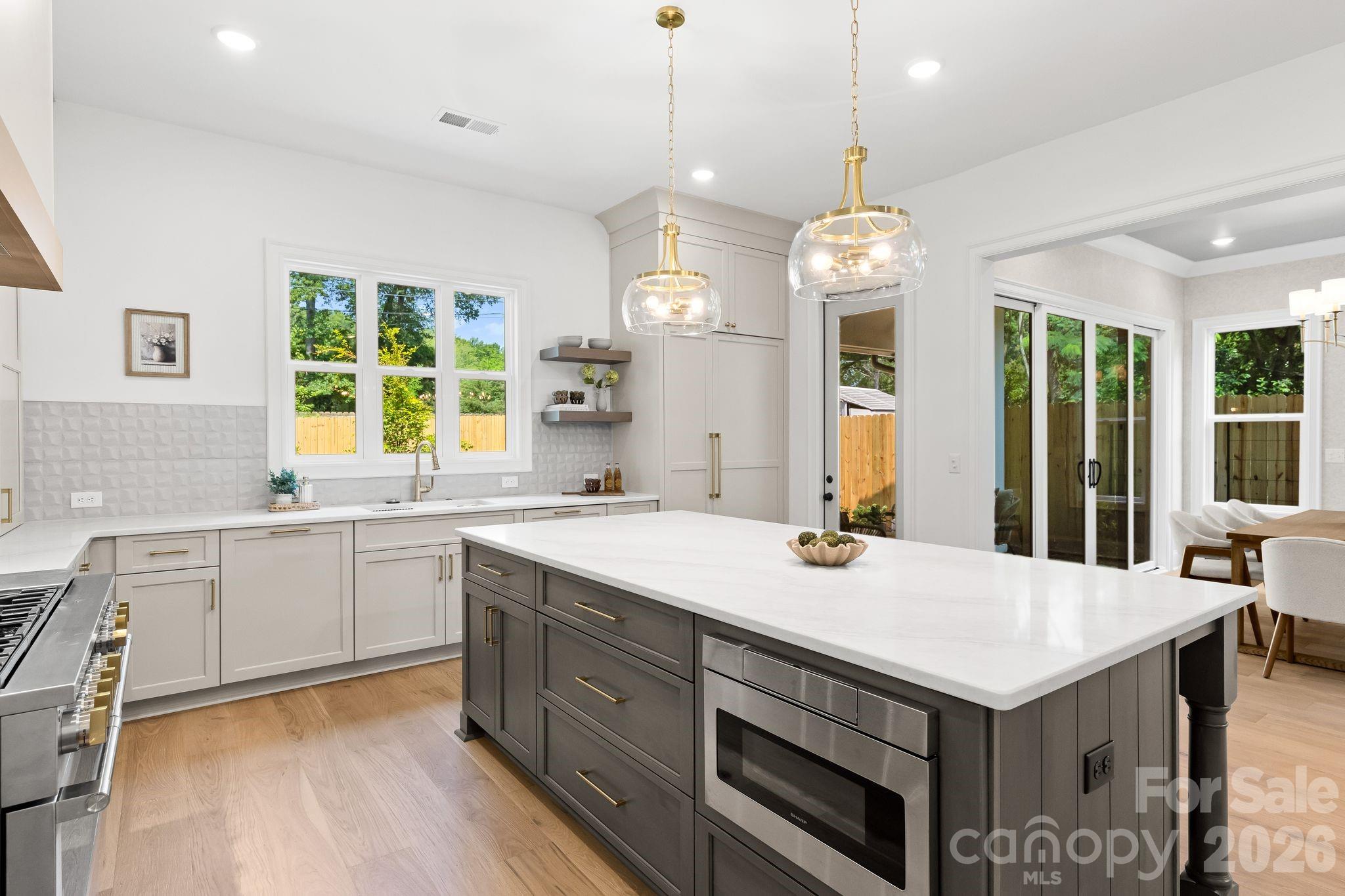 815 Manhasset Road — Charlotte