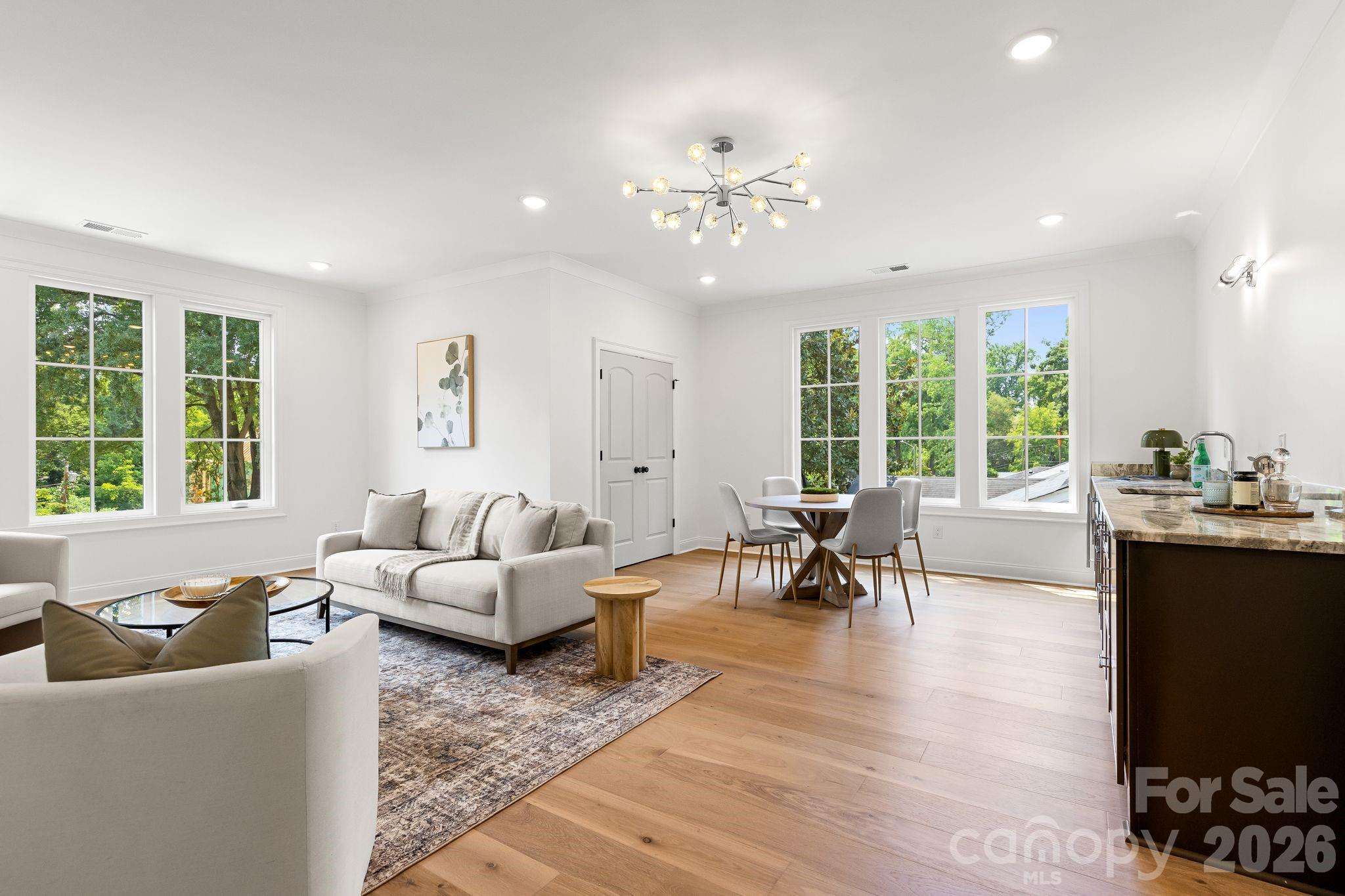 815 Manhasset Road — Charlotte
