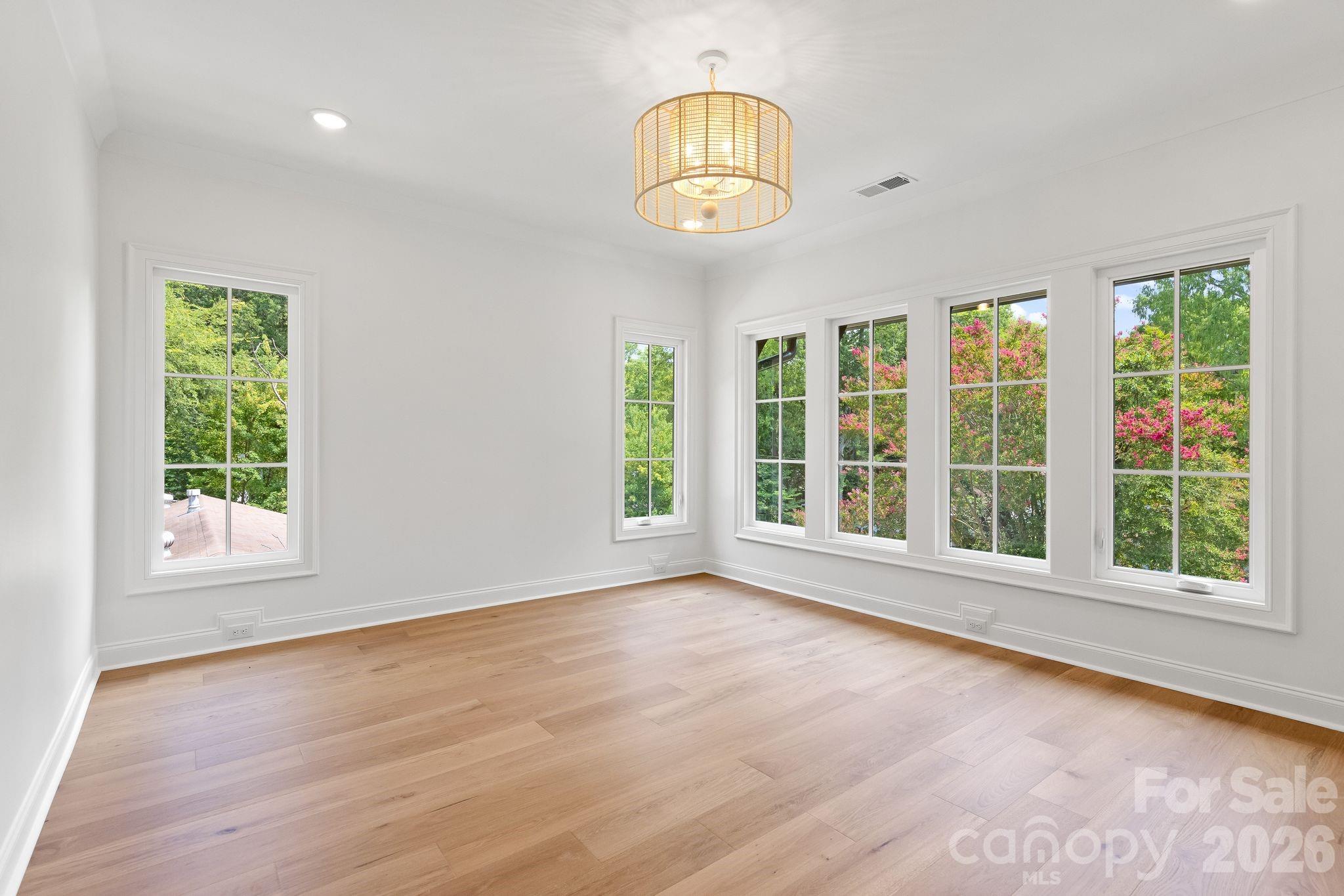 815 Manhasset Road — Charlotte