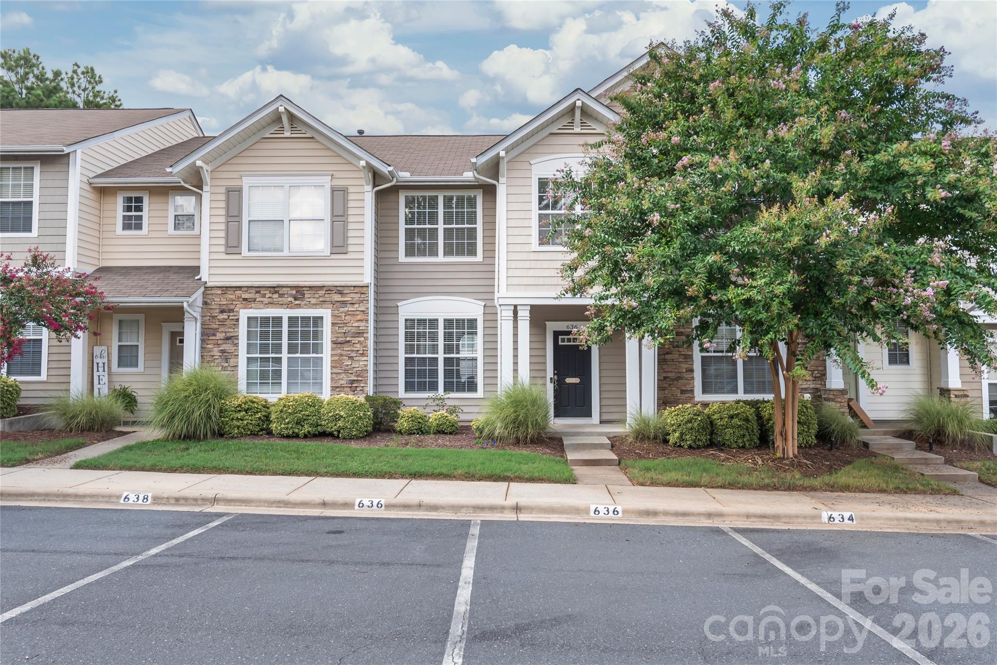636 Brickdust Court — Fort Mill