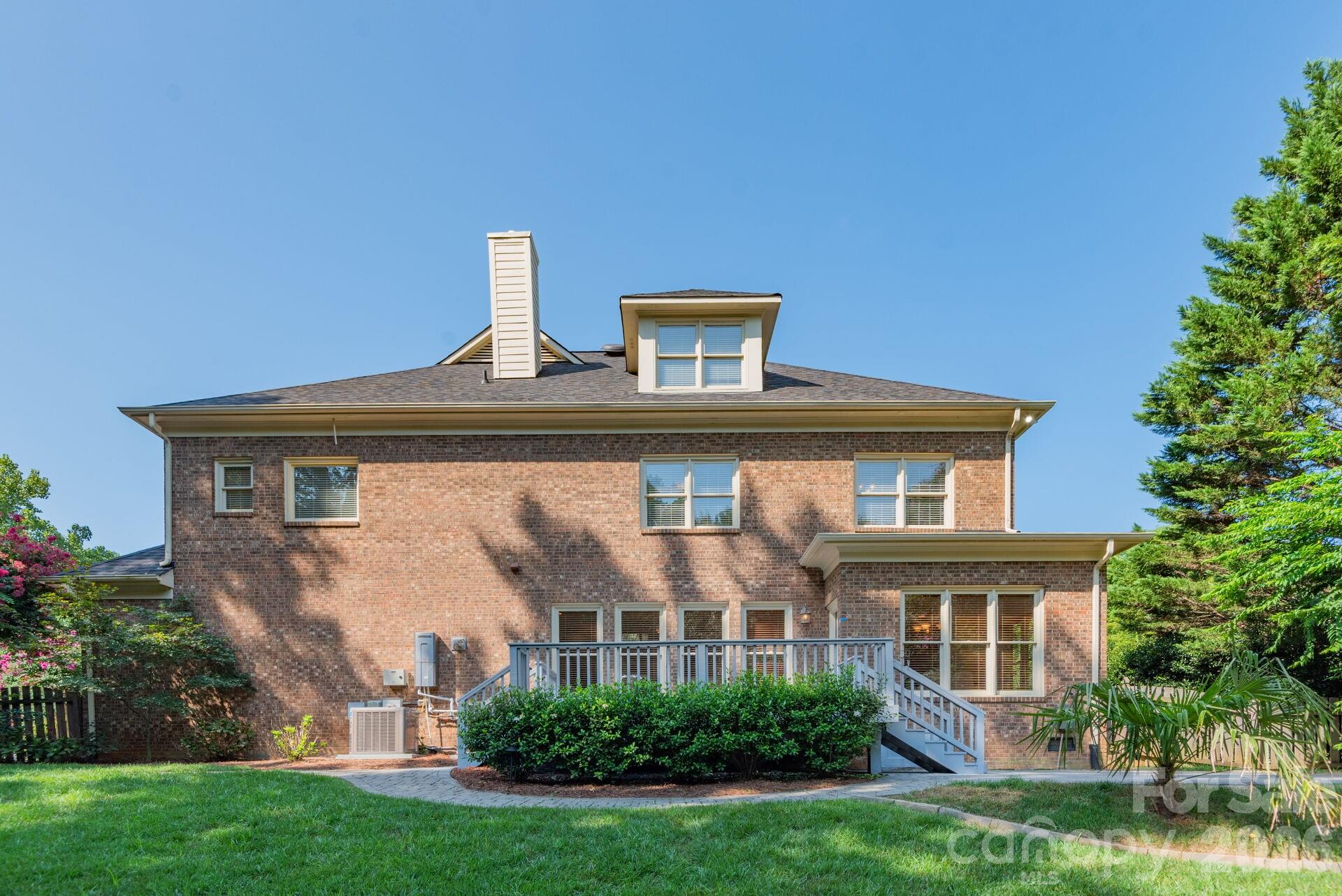 11645 Stonebriar Drive — Charlotte