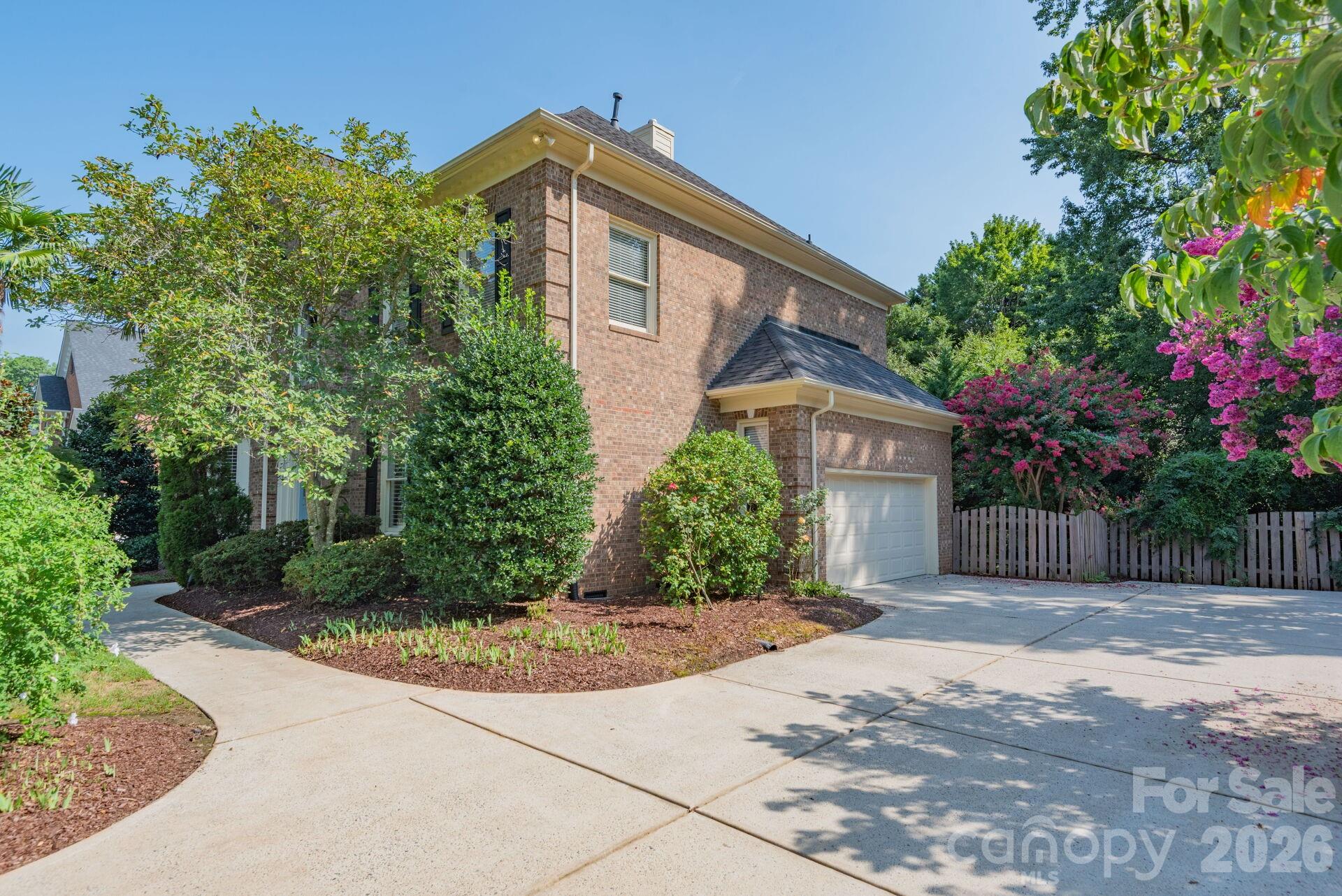 11645 Stonebriar Drive — Charlotte