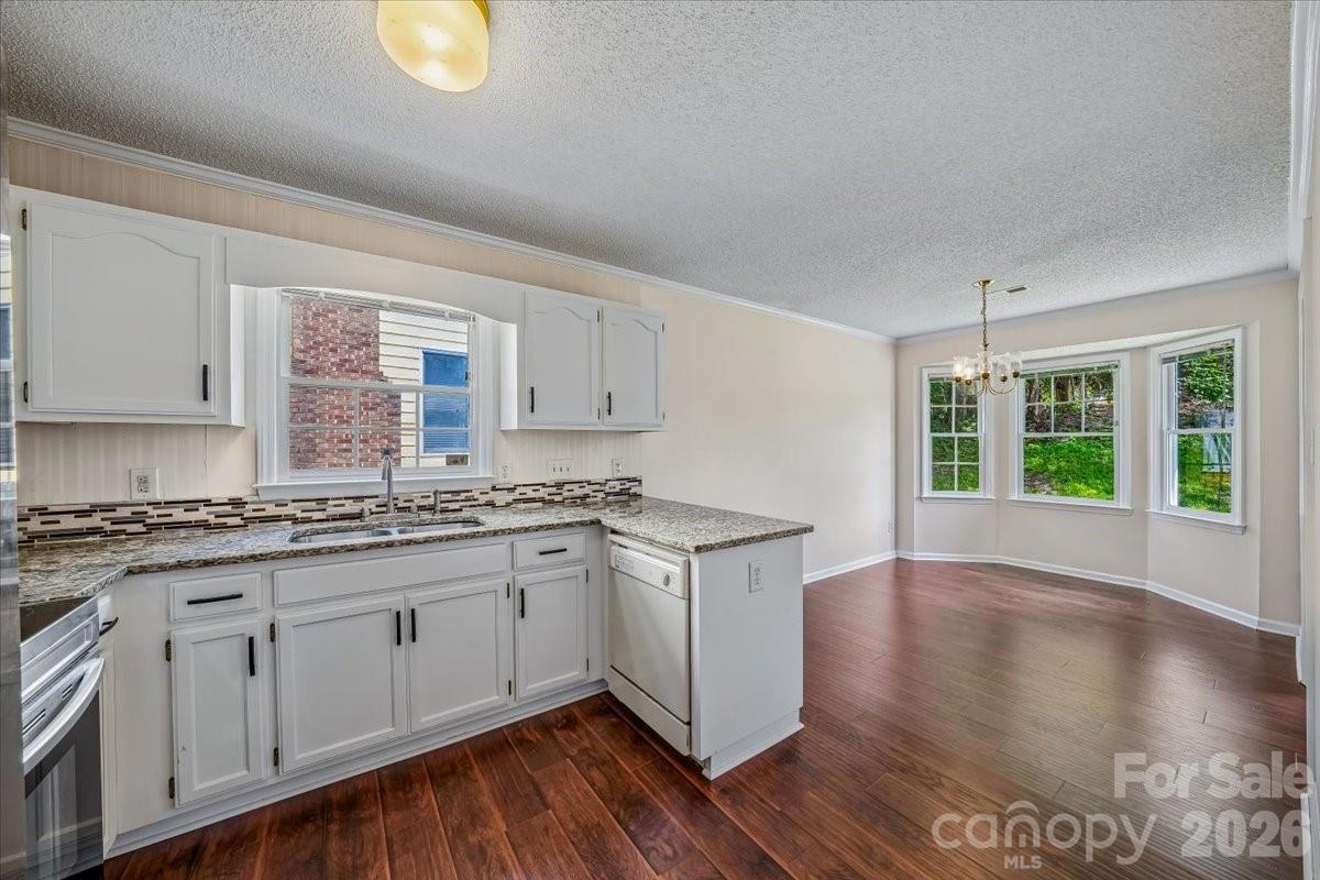 8012 Cadmium Court — Charlotte