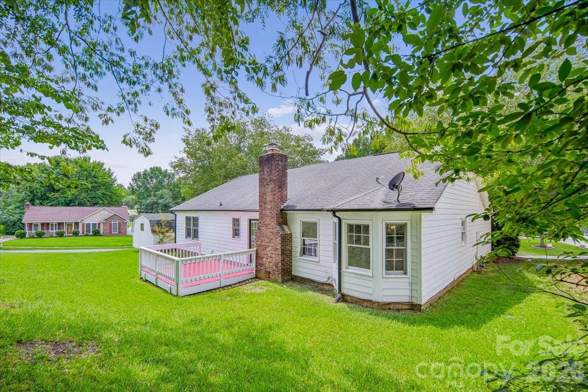 8012 Cadmium Court — Charlotte