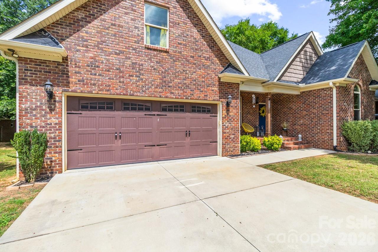 142 Bald Cypress Lane — Mooresville