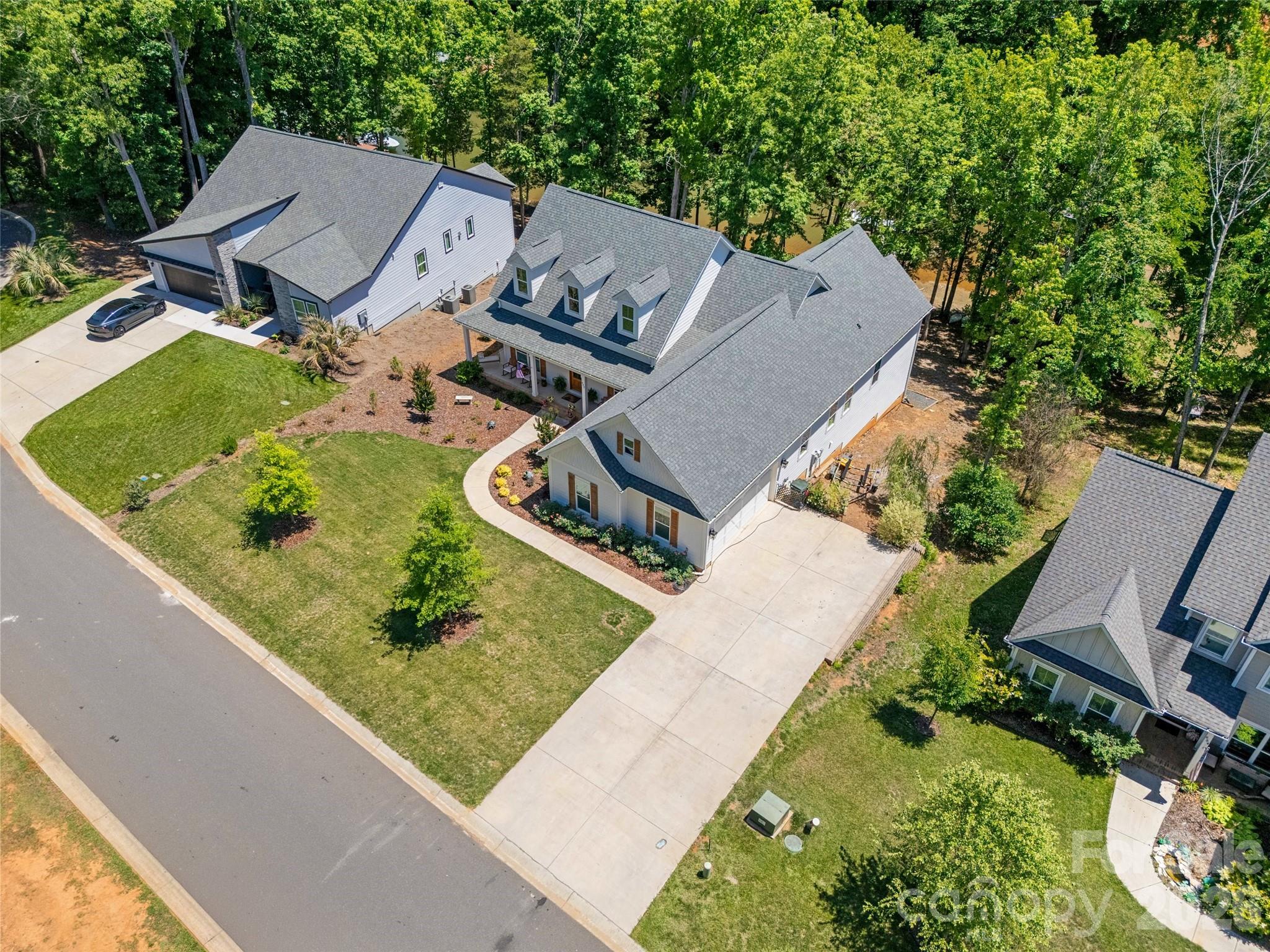662 Sandbar Point — Lake Wylie