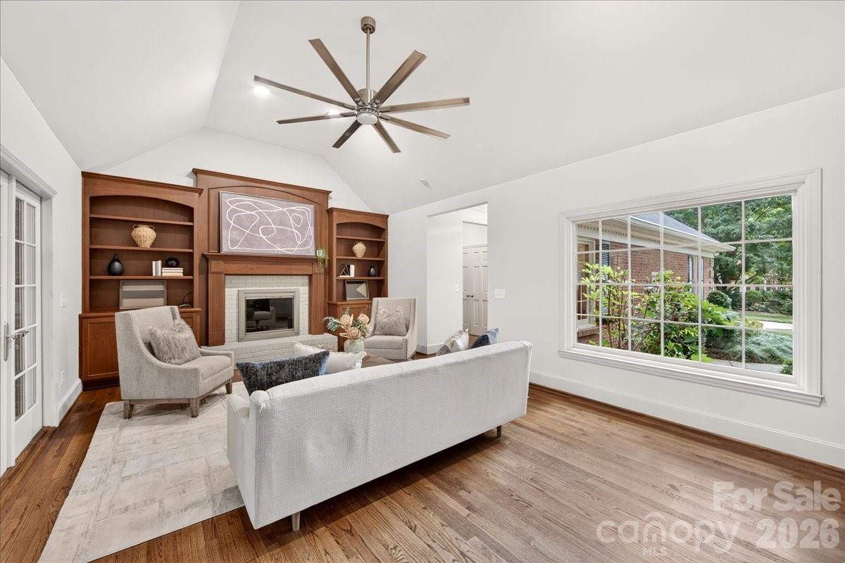 2349 Thetford Court — Charlotte