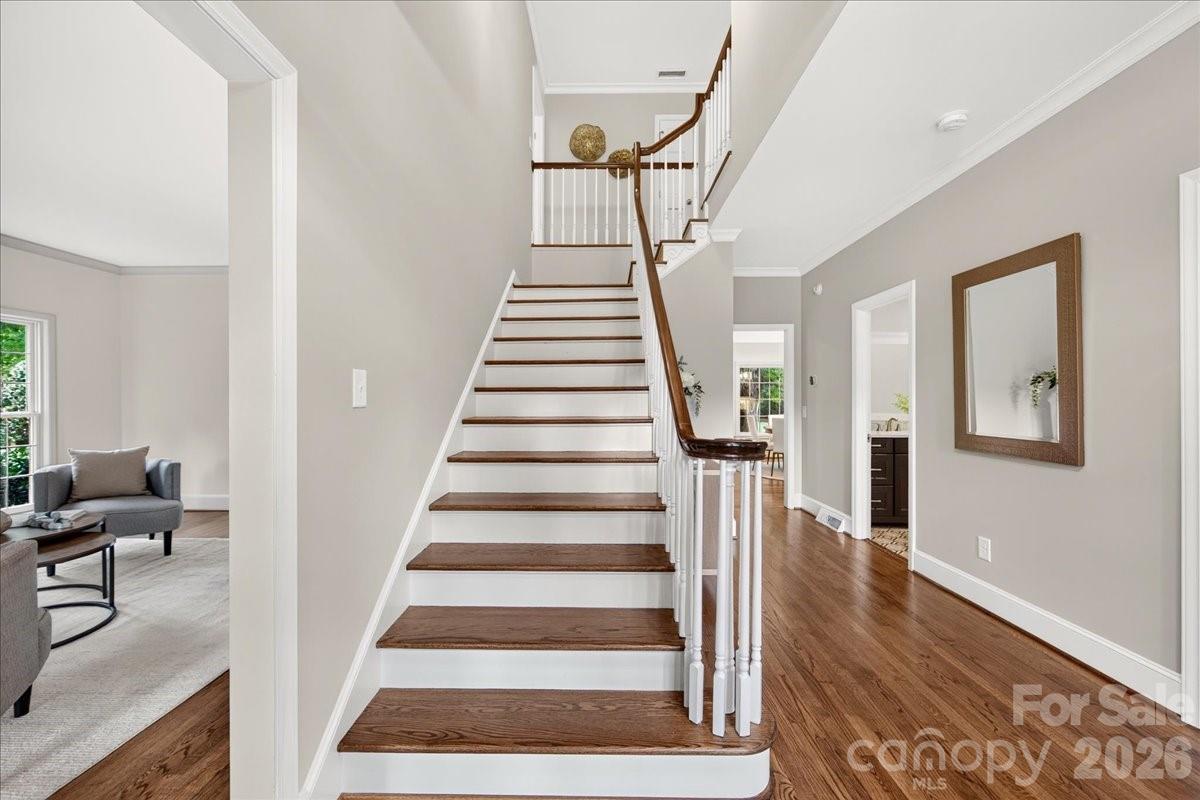 2349 Thetford Court — Charlotte
