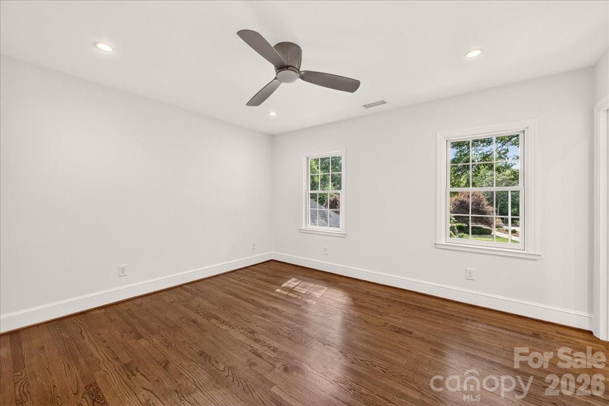 2349 Thetford Court — Charlotte
