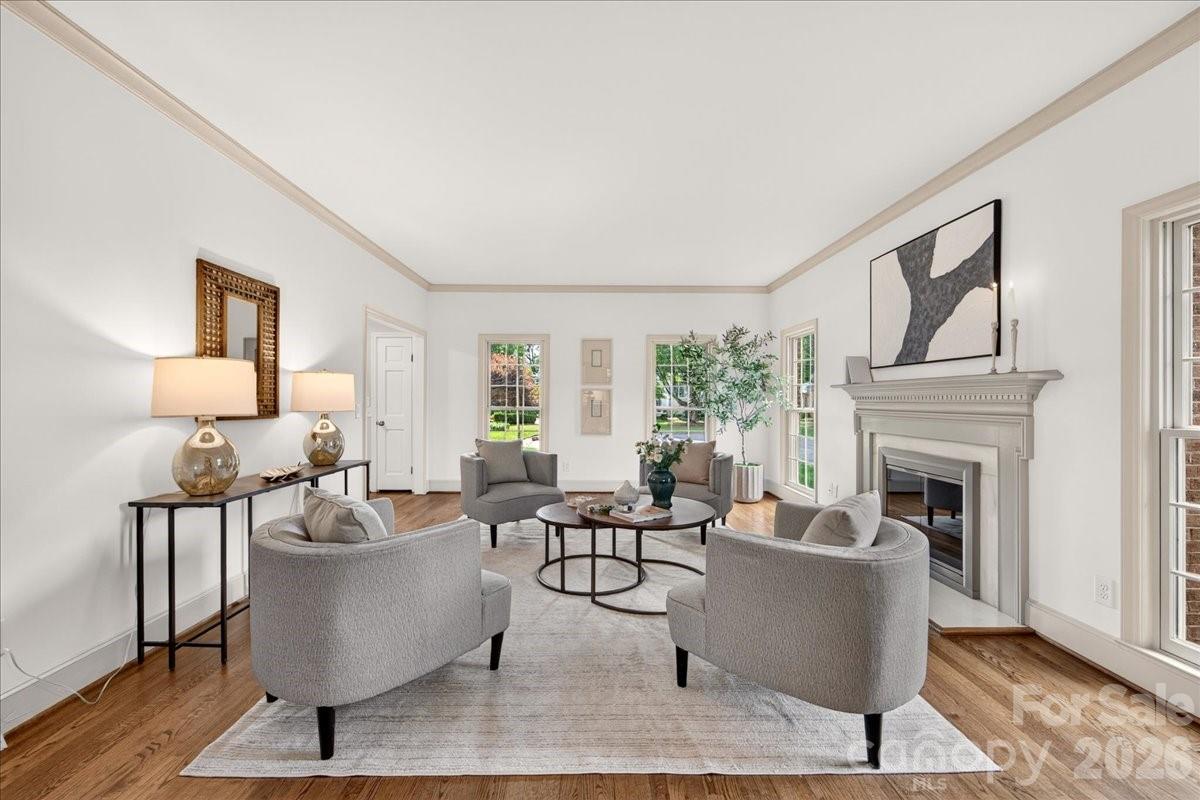 2349 Thetford Court — Charlotte