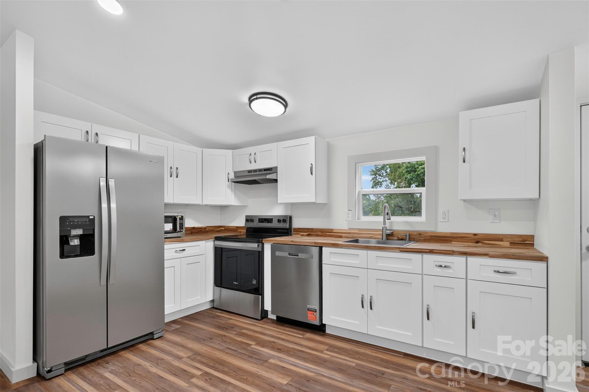 74 TJ Trail — Hendersonville