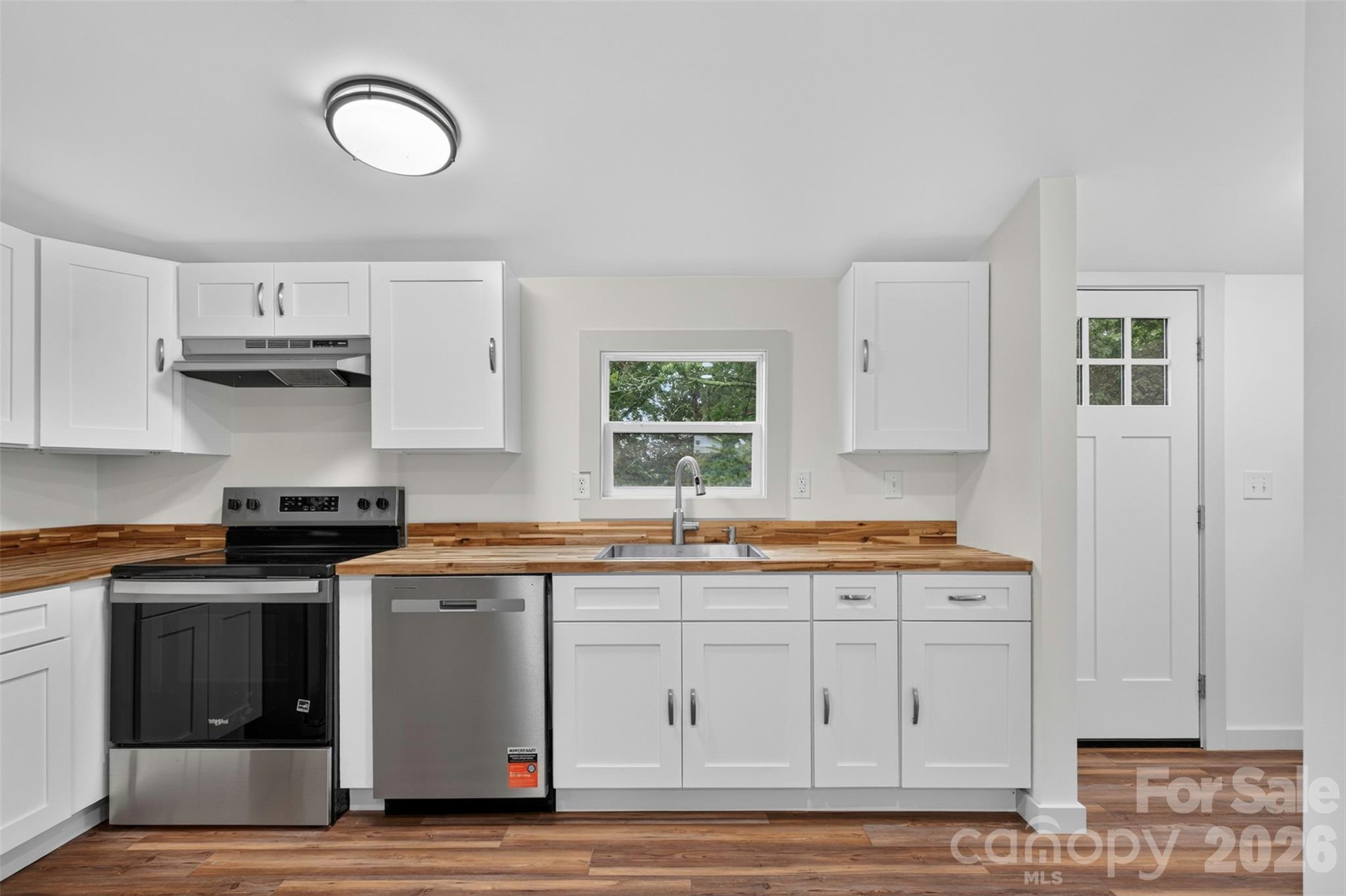 74 TJ Trail — Hendersonville