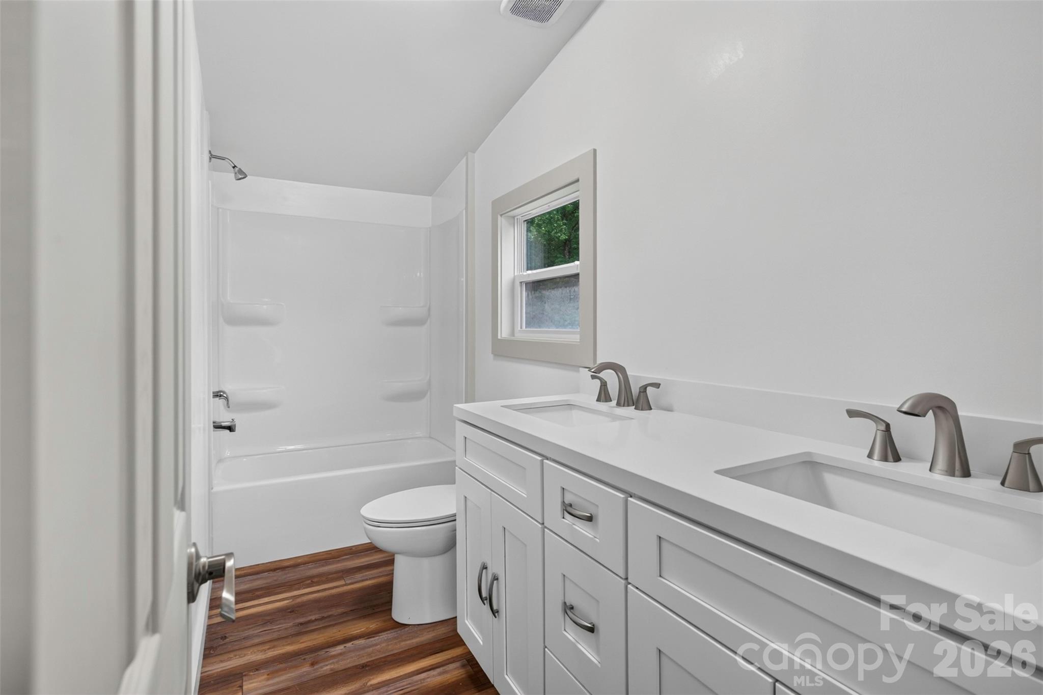 74 TJ Trail — Hendersonville