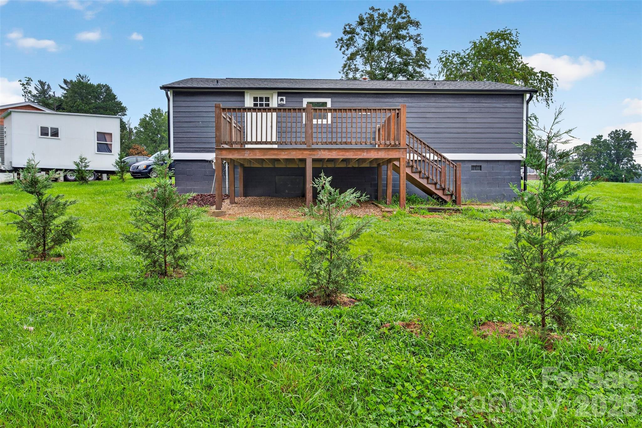 74 TJ Trail — Hendersonville