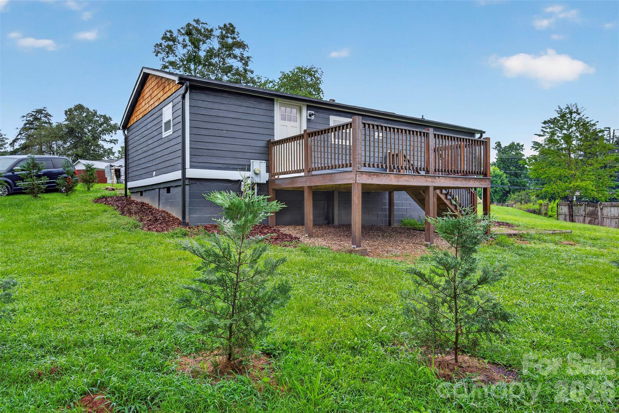 74 TJ Trail — Hendersonville
