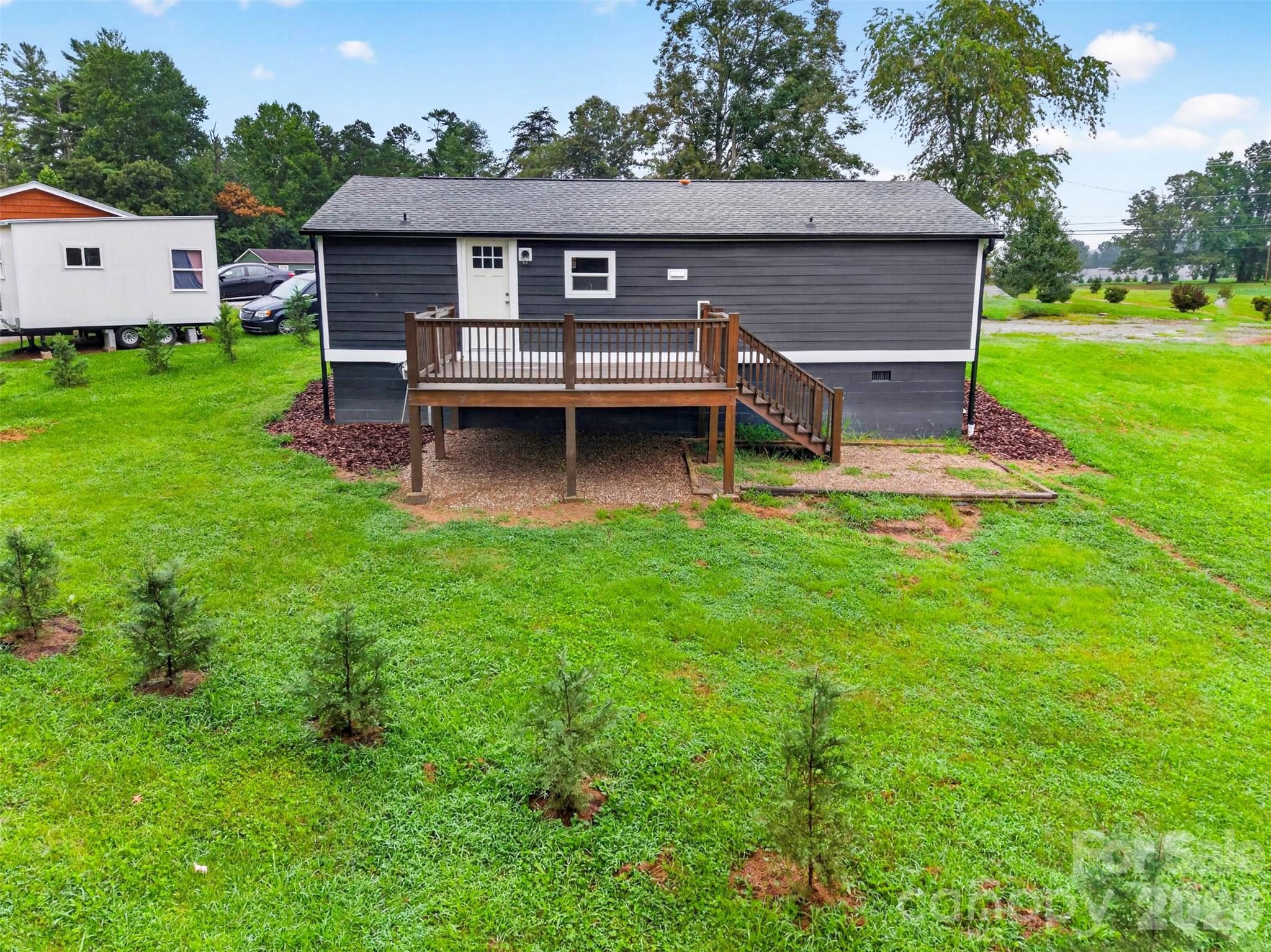 74 TJ Trail — Hendersonville