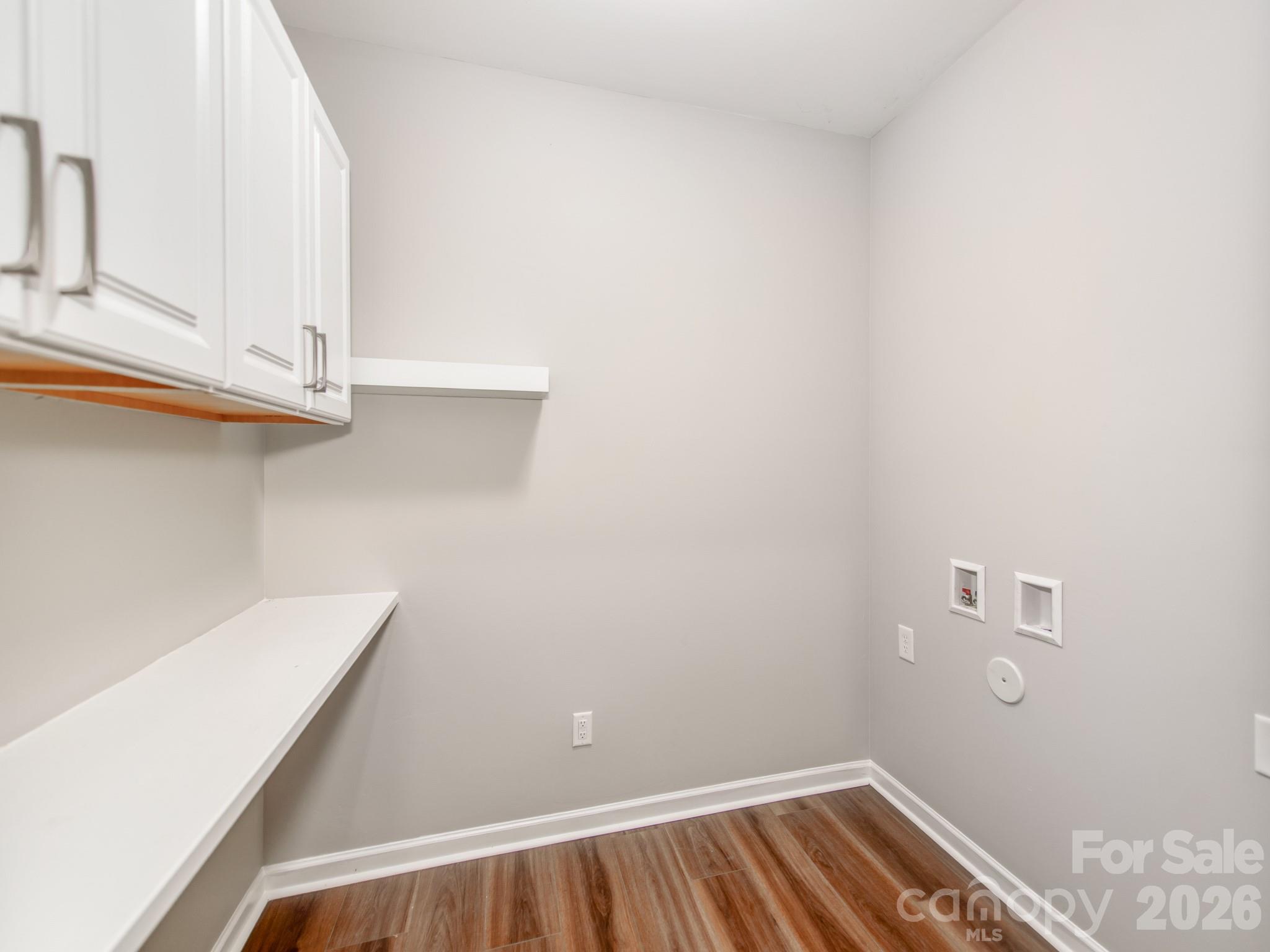 3021 Cresthill Drive — Charlotte
