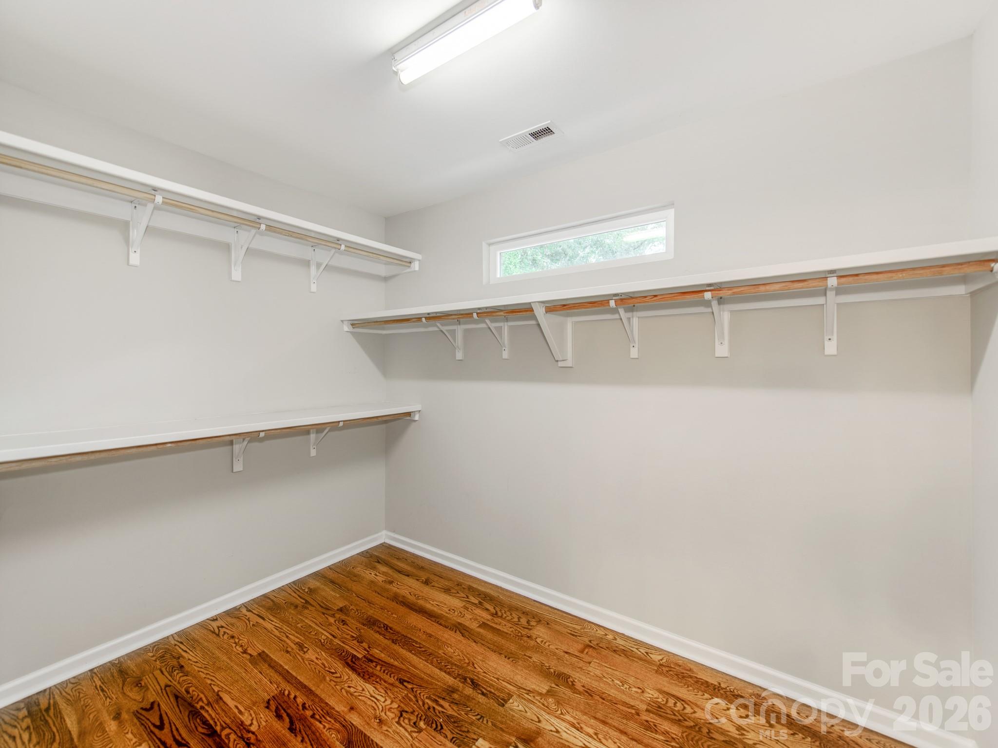 3021 Cresthill Drive — Charlotte