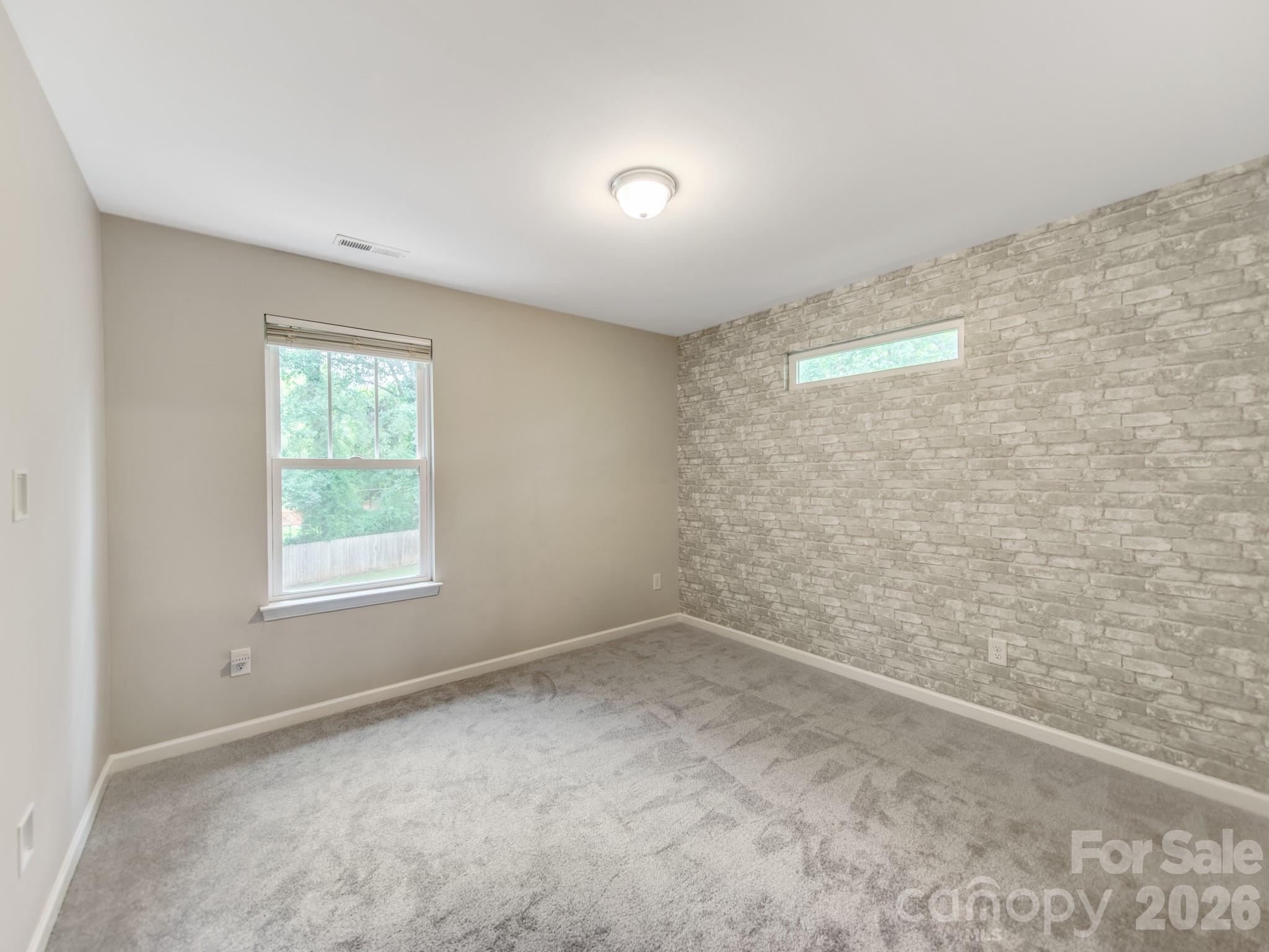 3021 Cresthill Drive — Charlotte