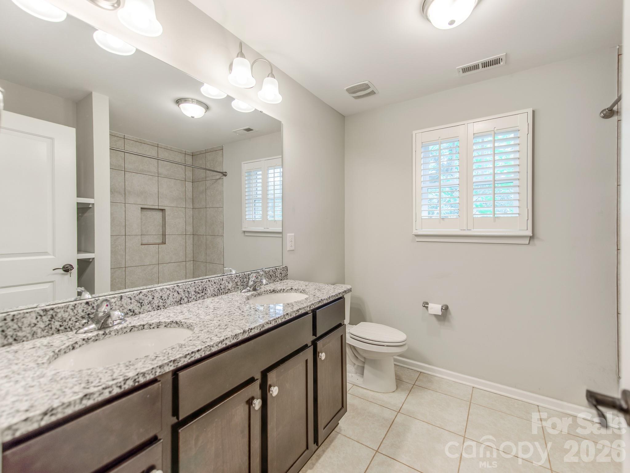 3021 Cresthill Drive — Charlotte
