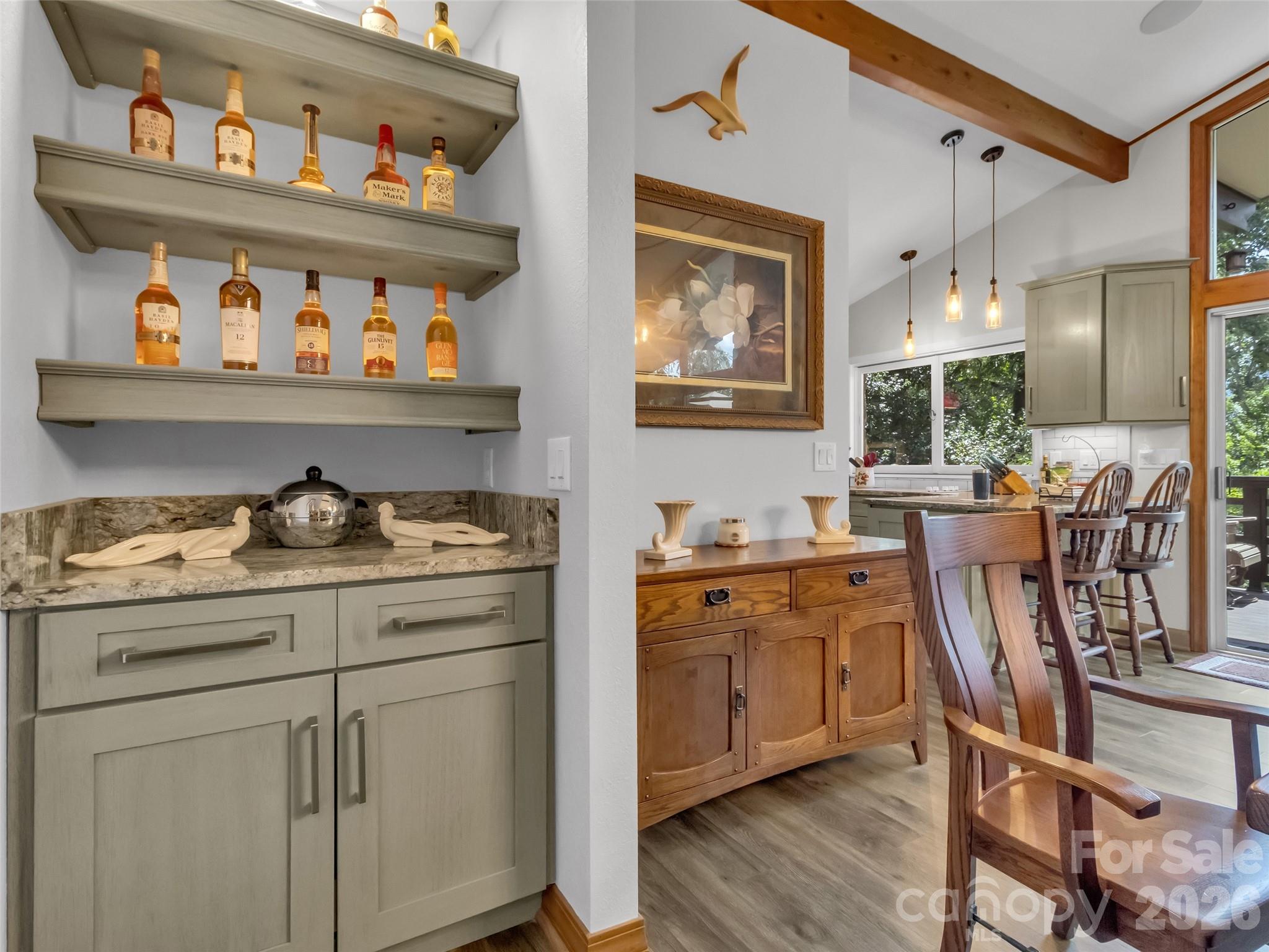 43 Red Oak Drive — Maggie Valley